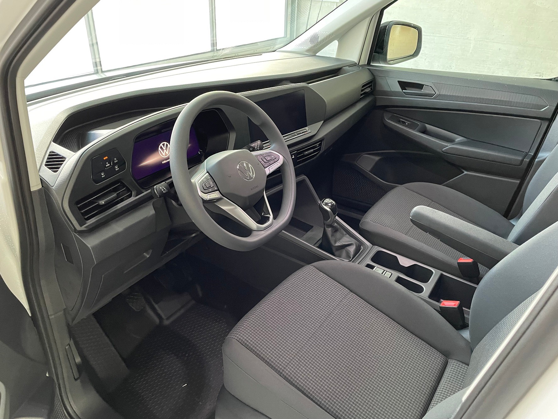 VW Caddy Cargo 1.5 TSI Entry-image-10