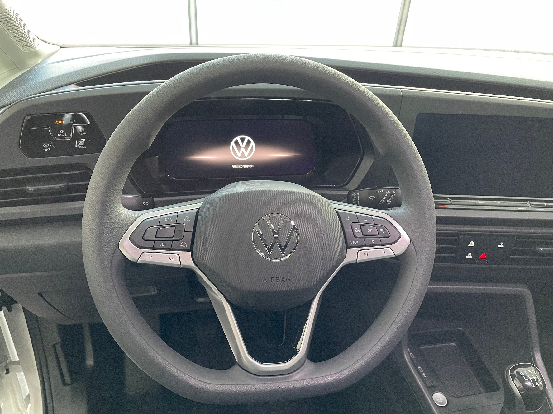 VW Caddy Cargo 1.5 TSI Entry-image-11