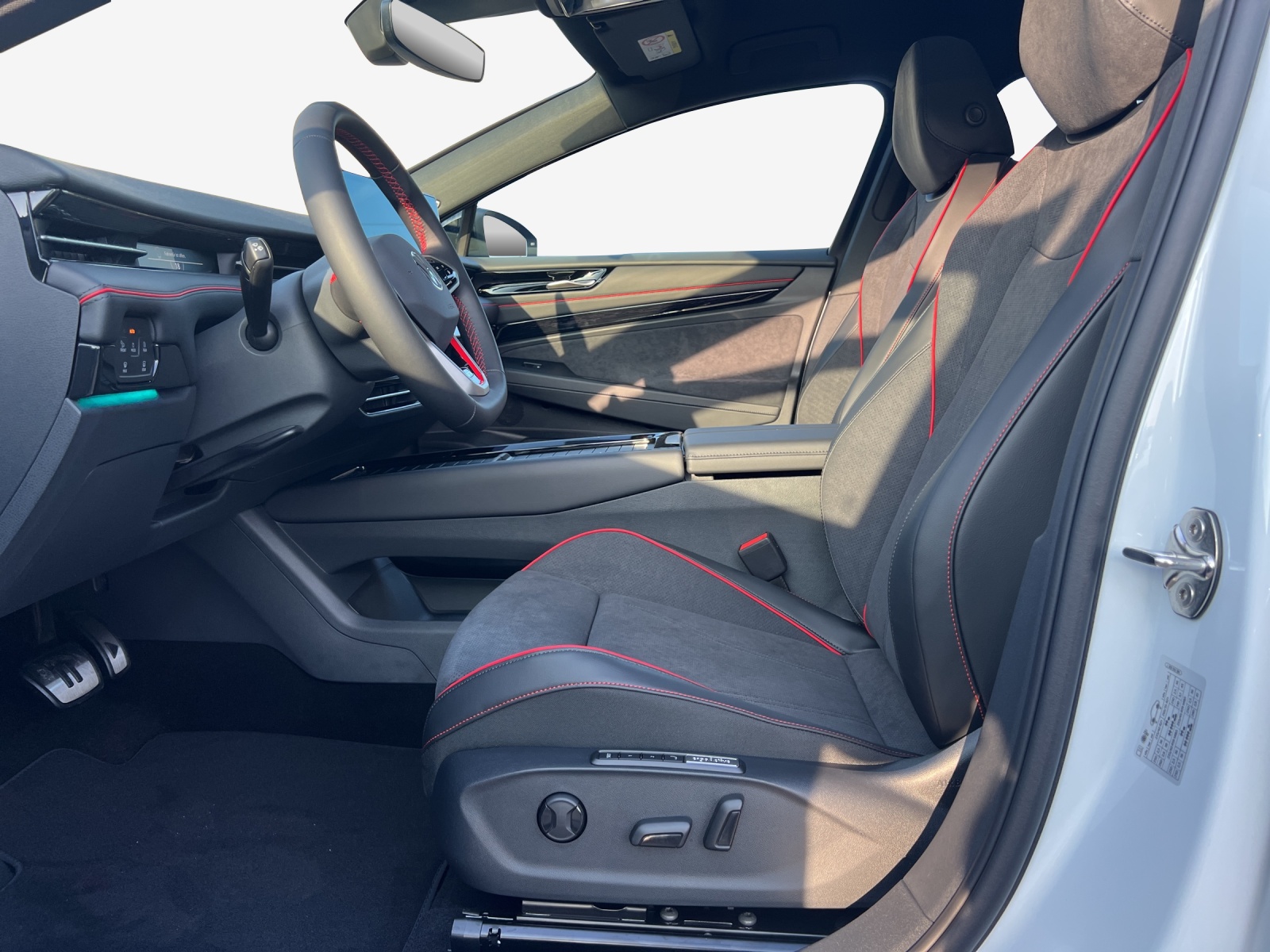VW ID.7 Tourer GTX 86 kWh GTX 4 Motion-image-7