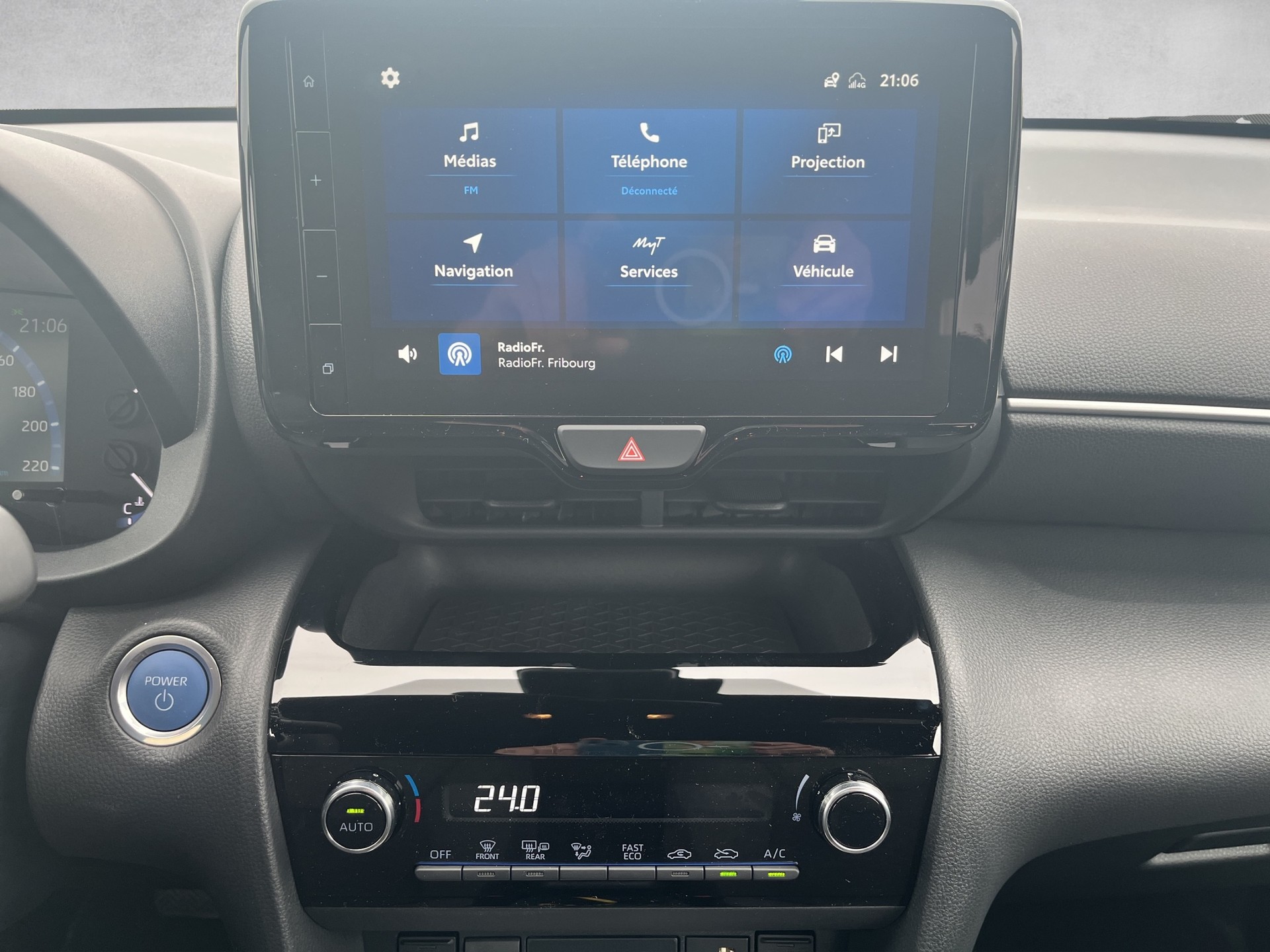 TOYOTA Yaris Cross 1.5 Team-image-11