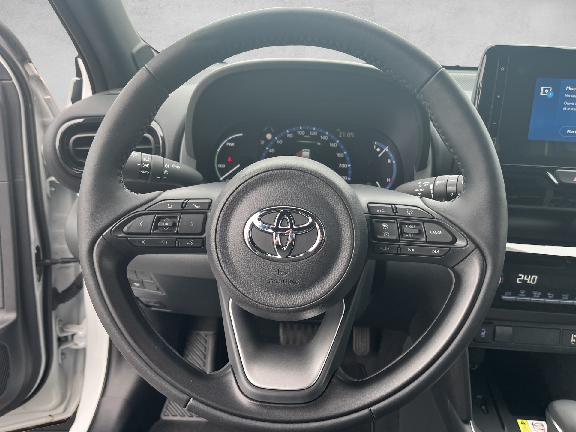 TOYOTA Yaris Cross 1.5 Team-image-7