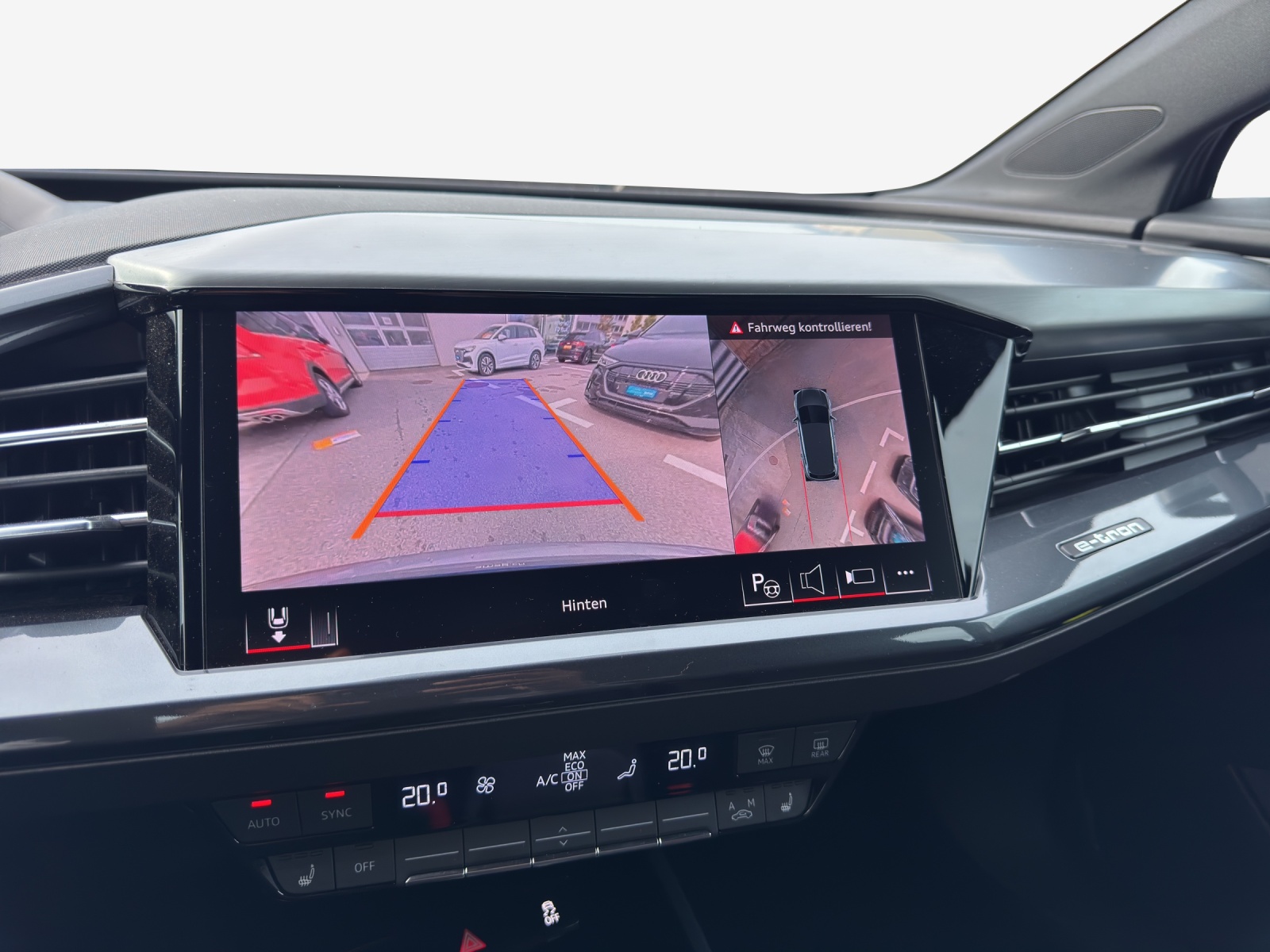 AUDI Q4 e-tron 45 Attraction quattro-image-15
