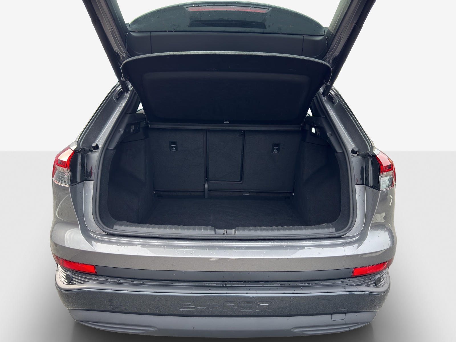 AUDI Q4 e-tron 45 Attraction quattro-image-12