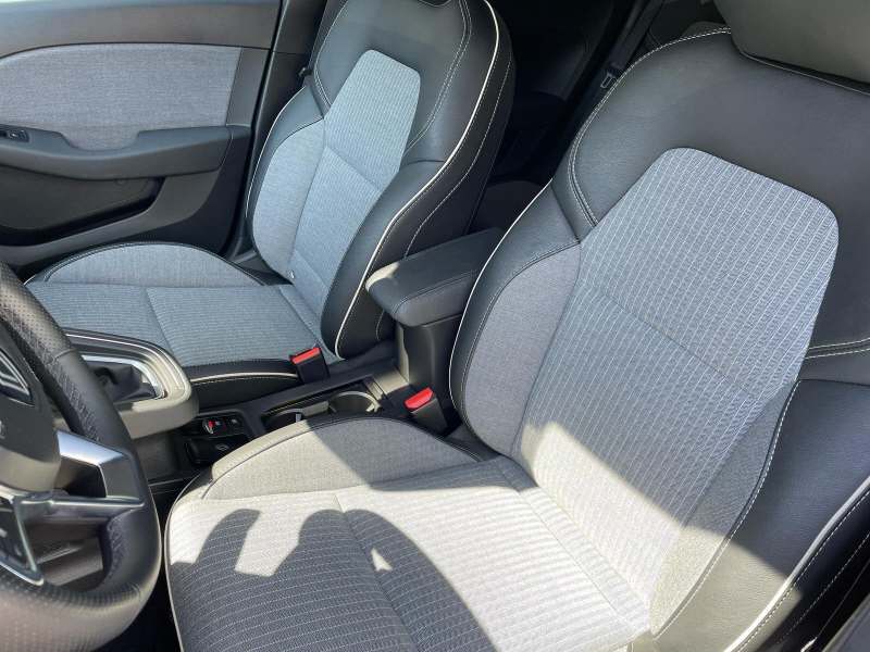 RENAULT Clio 1.0 TCe techno-image-4