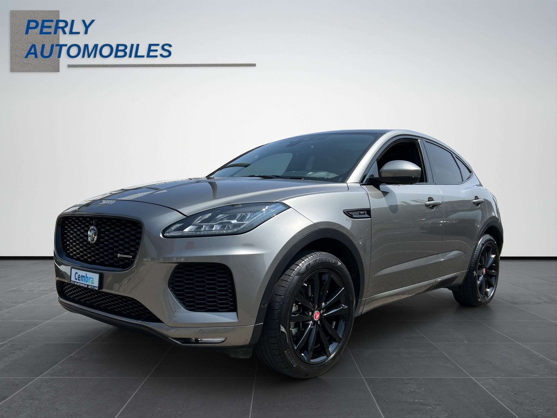 JAGUAR E-Pace P250 R-Dyn. SE AWD-showroom-element-1