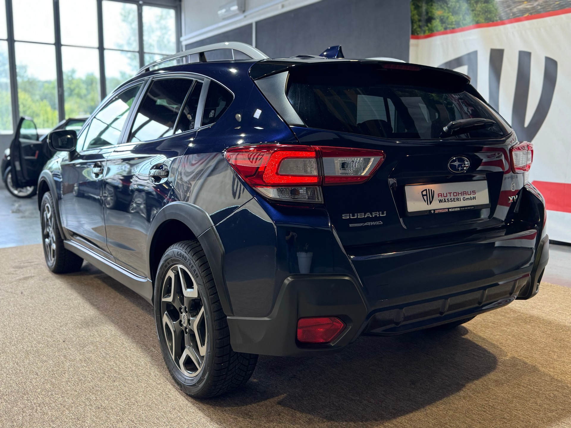 SUBARU XV 2.0 Swiss Plus AWD Lineartronic-image-4