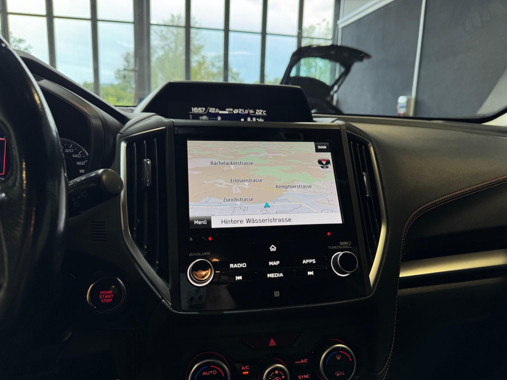 SUBARU XV 2.0 Swiss Plus AWD Lineartronic-image-17