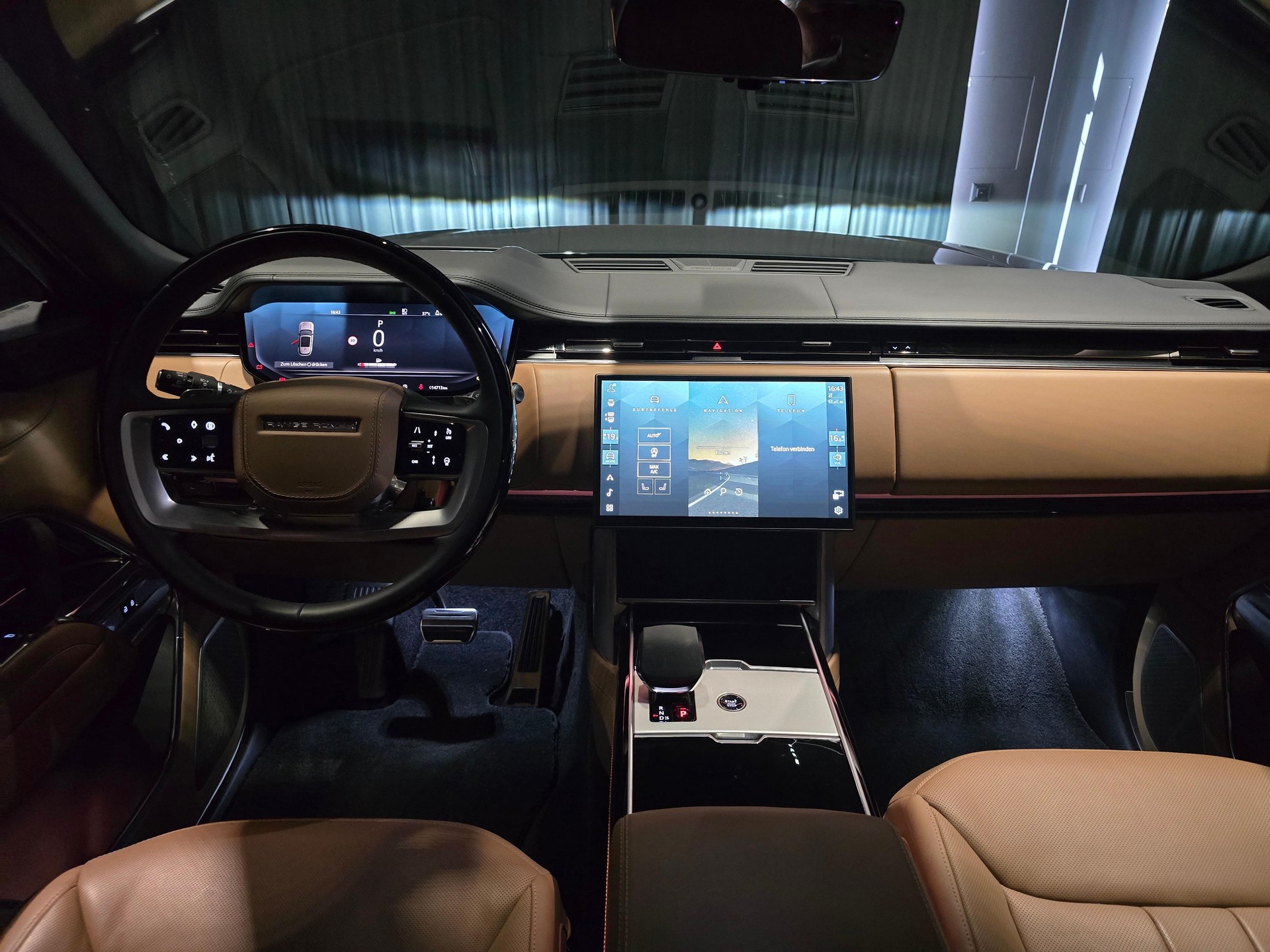 LAND ROVER Range Rover 4.4 V8 Autobiography-image-23
