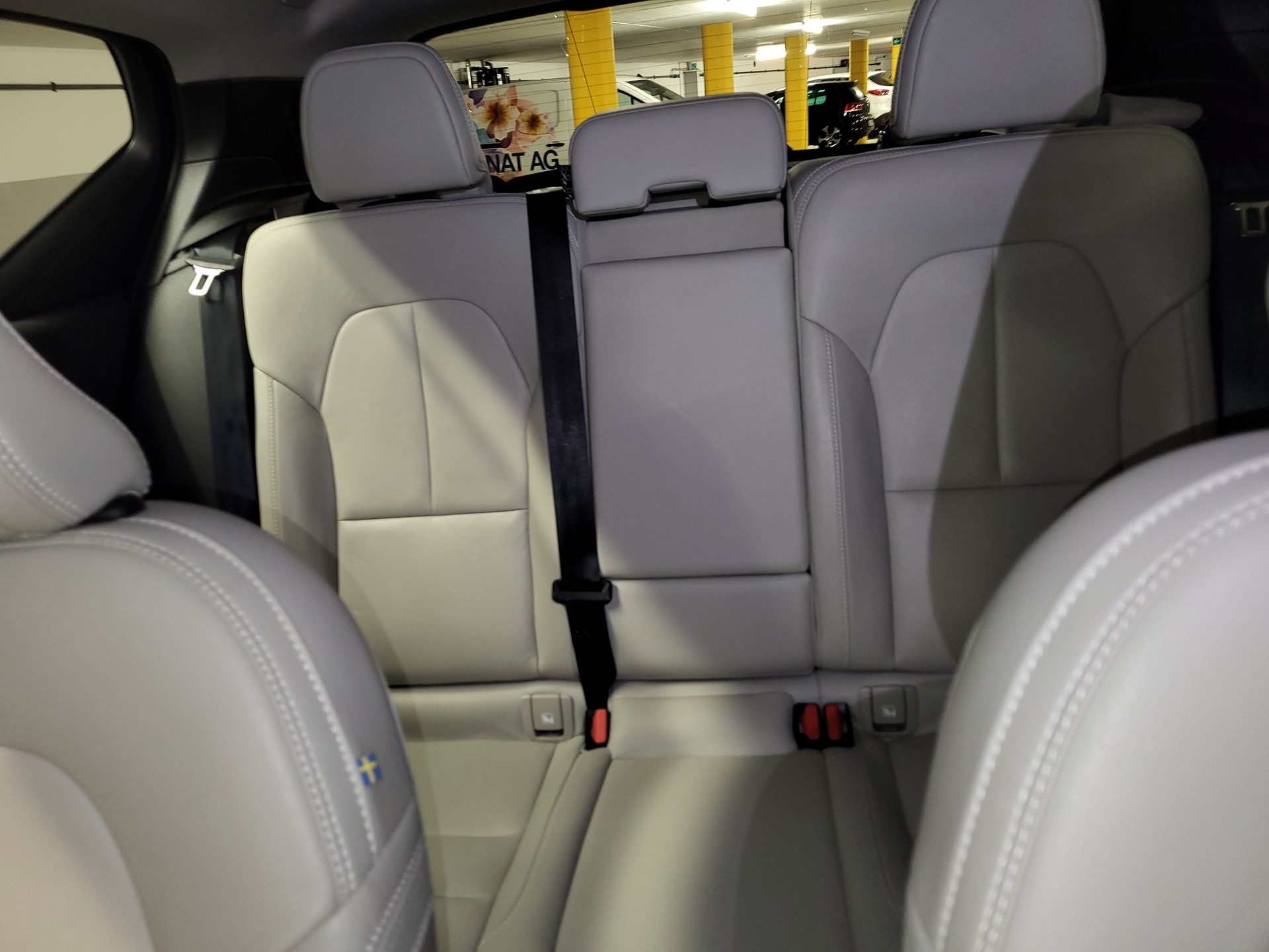 VOLVO XC40 T3 Momentum Geartronic-image-1