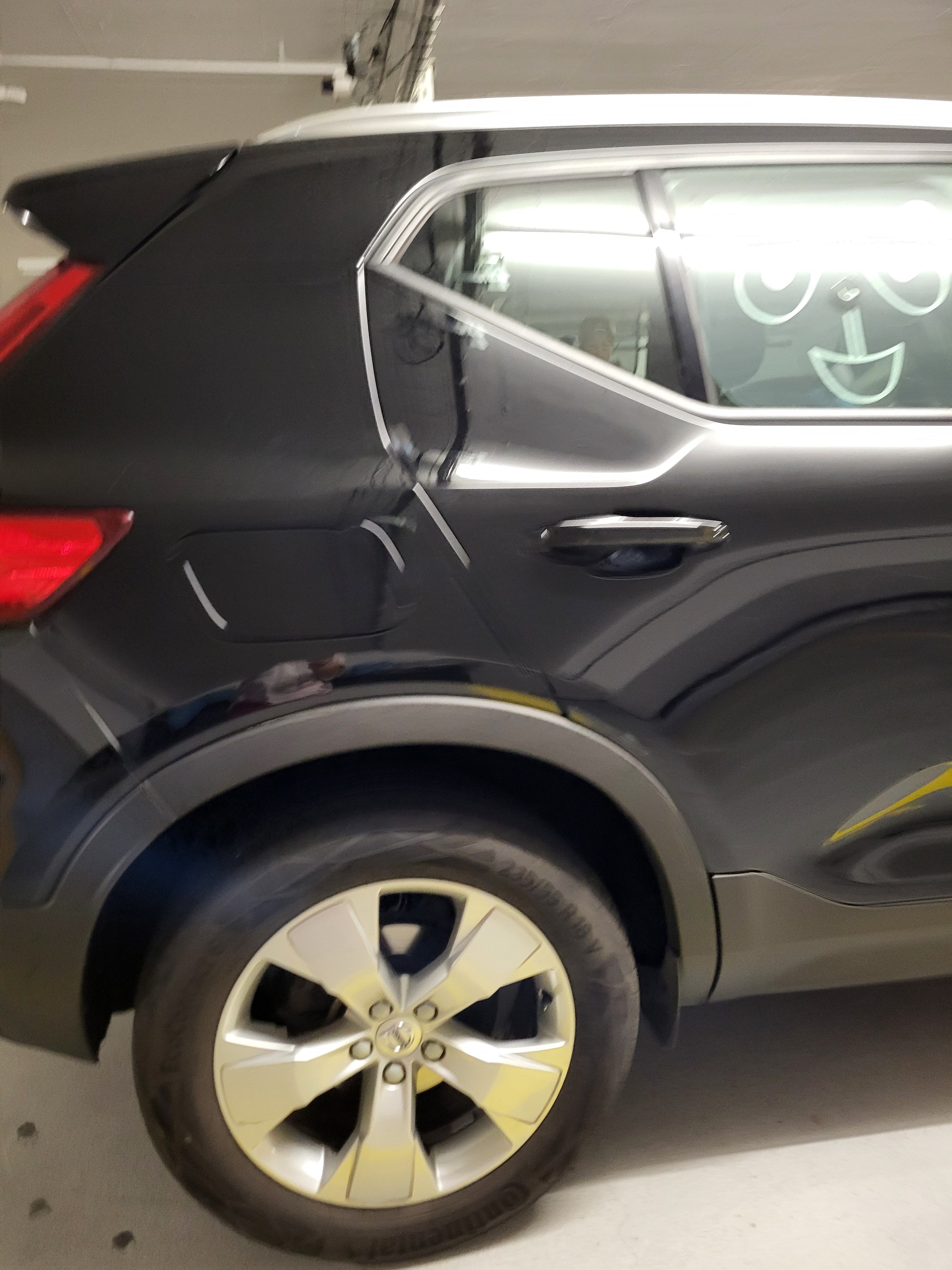 VOLVO XC40 T3 Momentum Geartronic-image-4