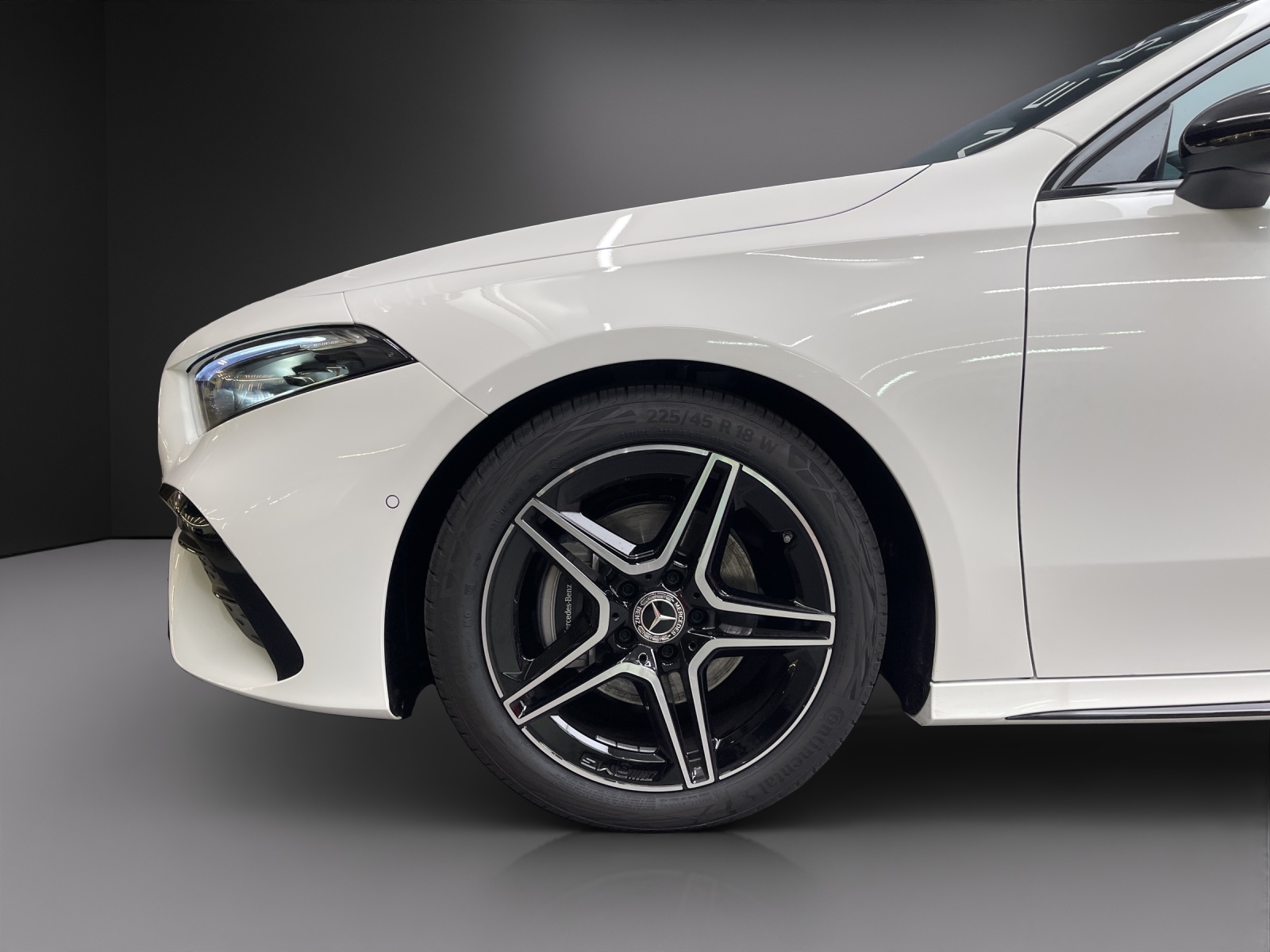 MERCEDES-BENZ A 180 d 8G-DCT-image-5