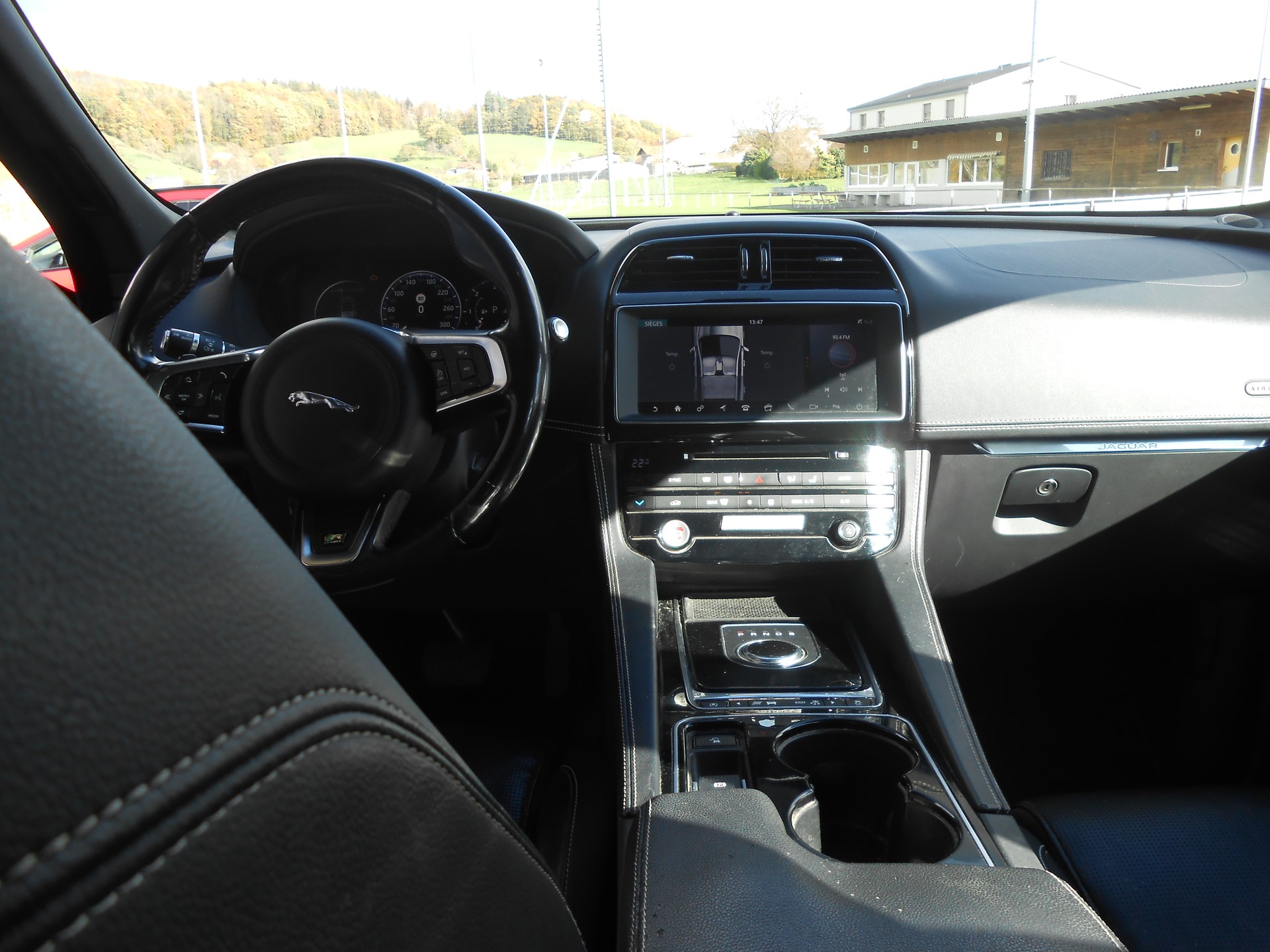 JAGUAR F-Pace 3.0 TD R-Sport AWD Automatik-image-9