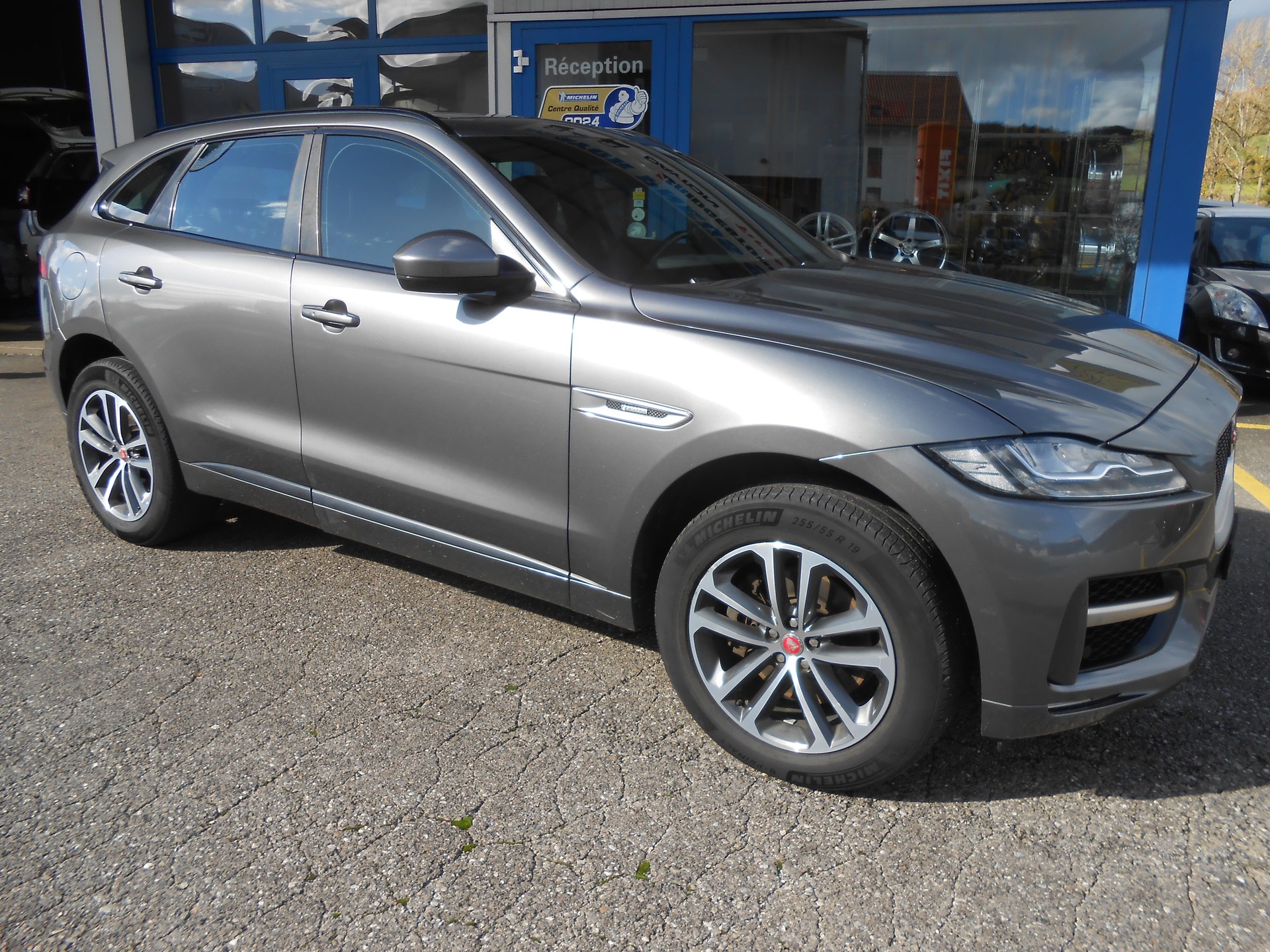 JAGUAR F-Pace 3.0 TD R-Sport AWD Automatik-image-0