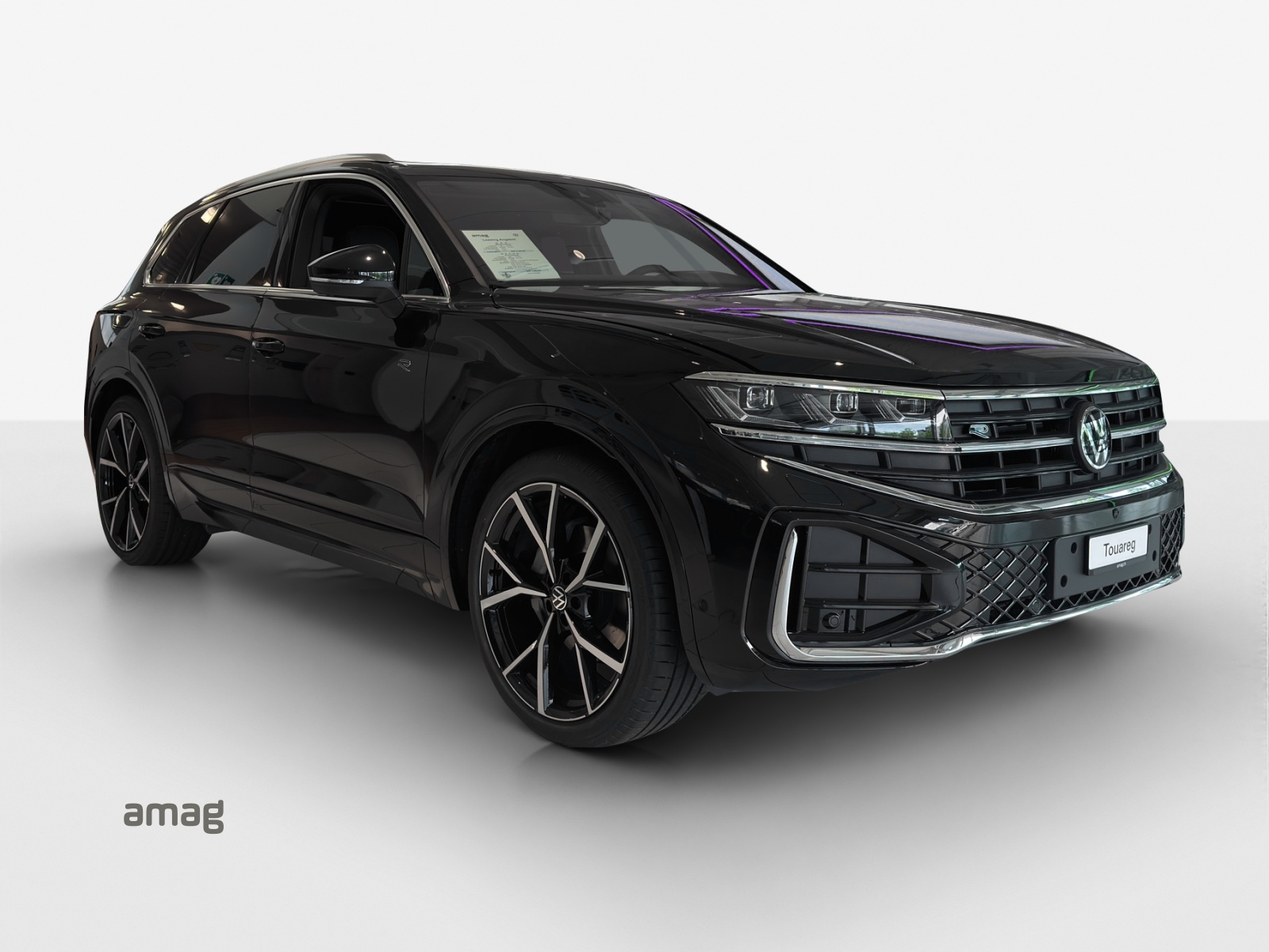 VW Touareg 3.0 TDI R-Line Tiptronic-image-5