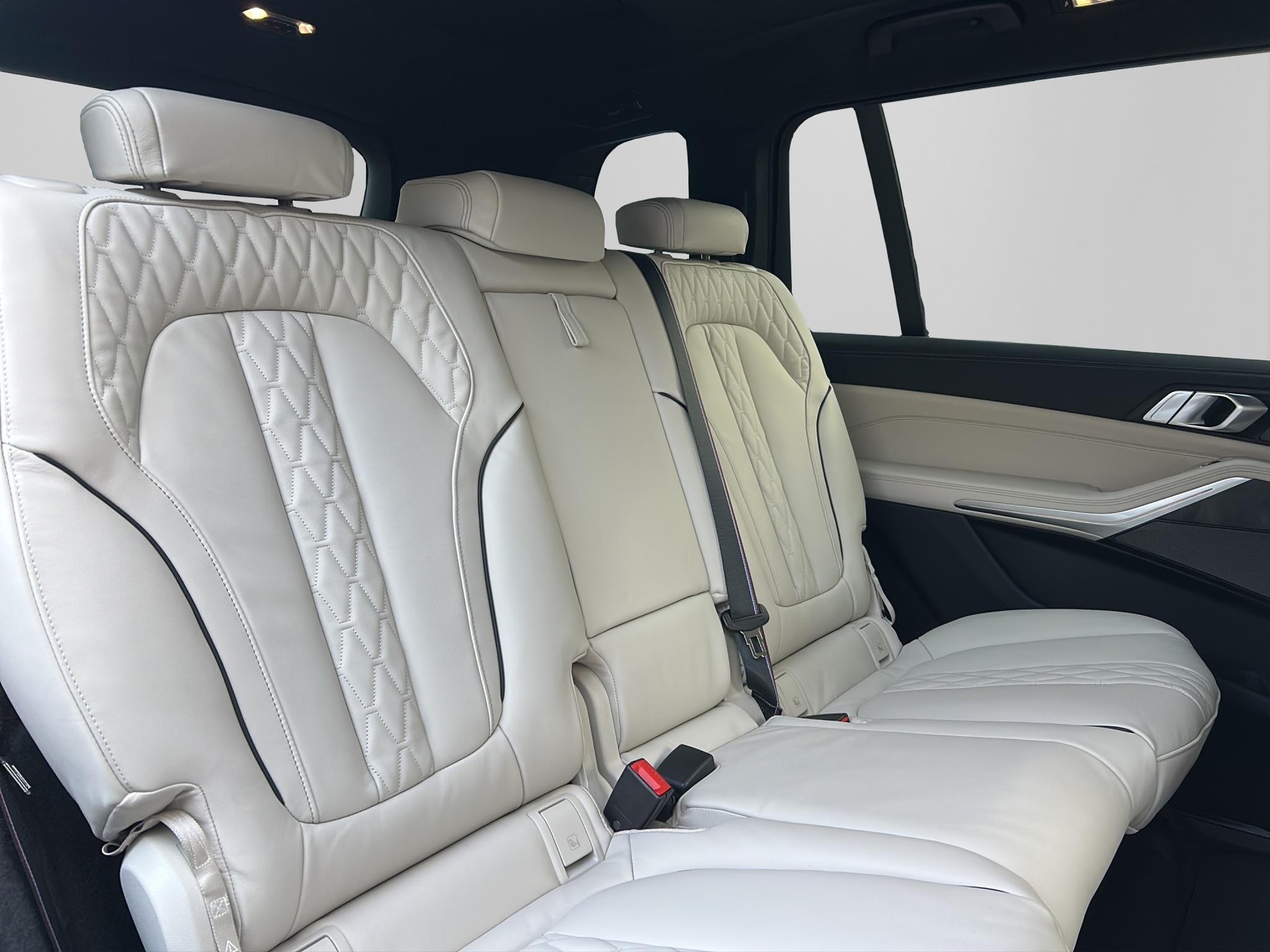 BMW X7 40d xDrive M Sport Pro-image-15