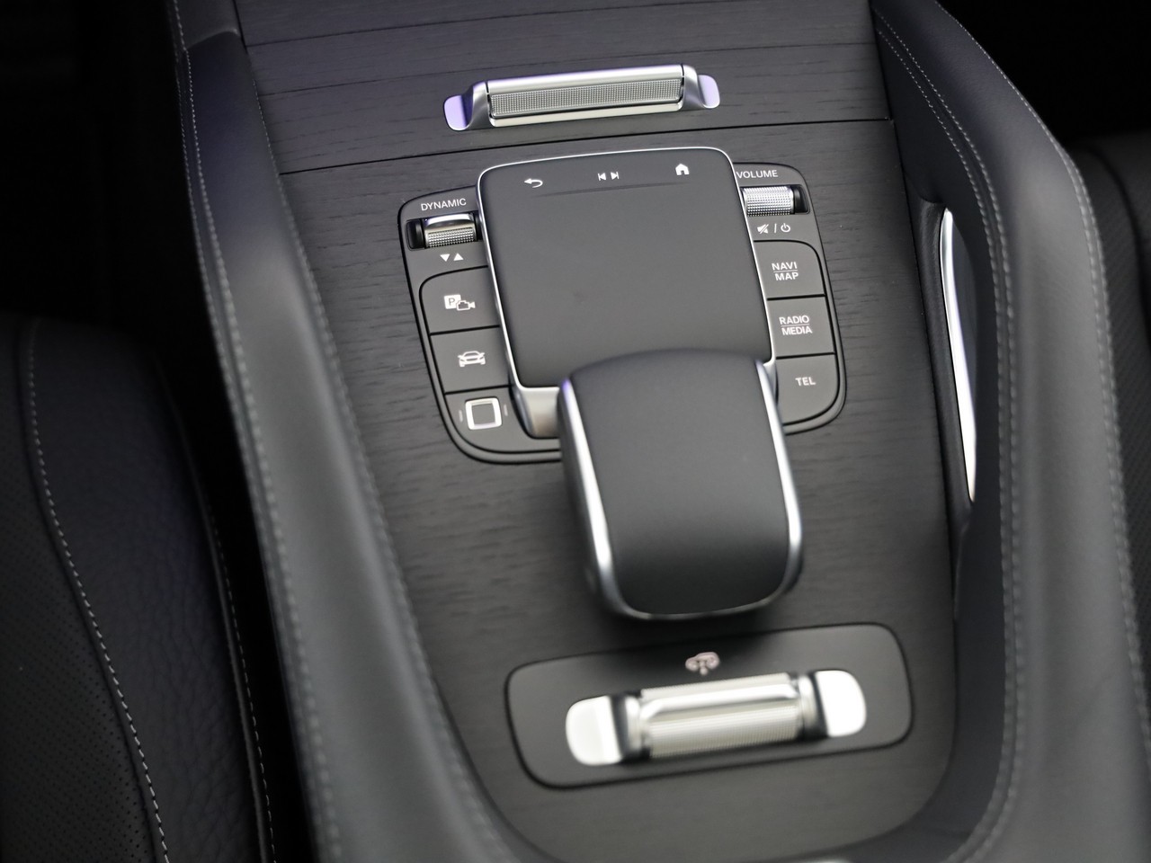 MERCEDES-BENZ GLE 300 d 4Matic 9G-Tronic-image-17
