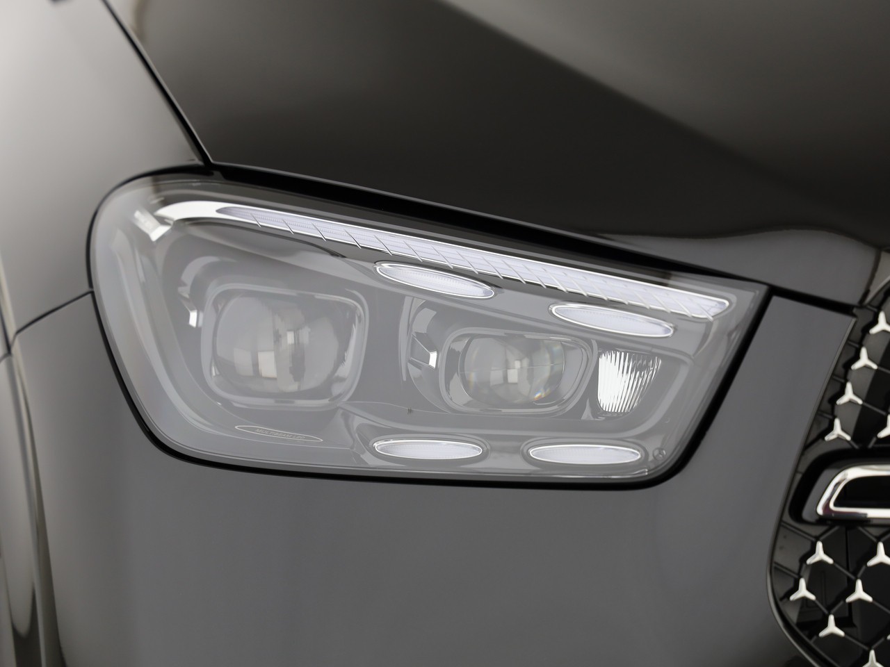 MERCEDES-BENZ GLE 300 d 4Matic 9G-Tronic-image-18