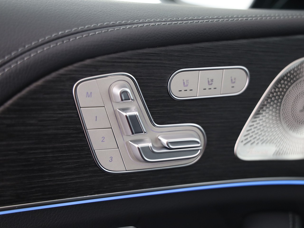 MERCEDES-BENZ GLE 300 d 4Matic 9G-Tronic-image-11