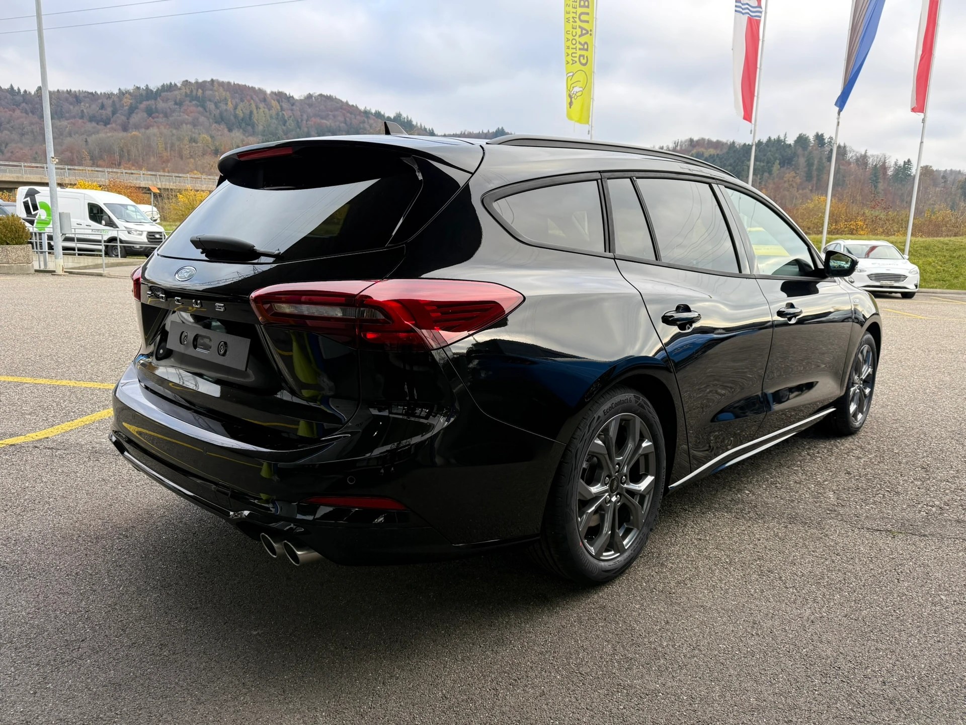 FORD Focus 1.5 EcoBlue TDCi ST-Line X Automatic-image-5