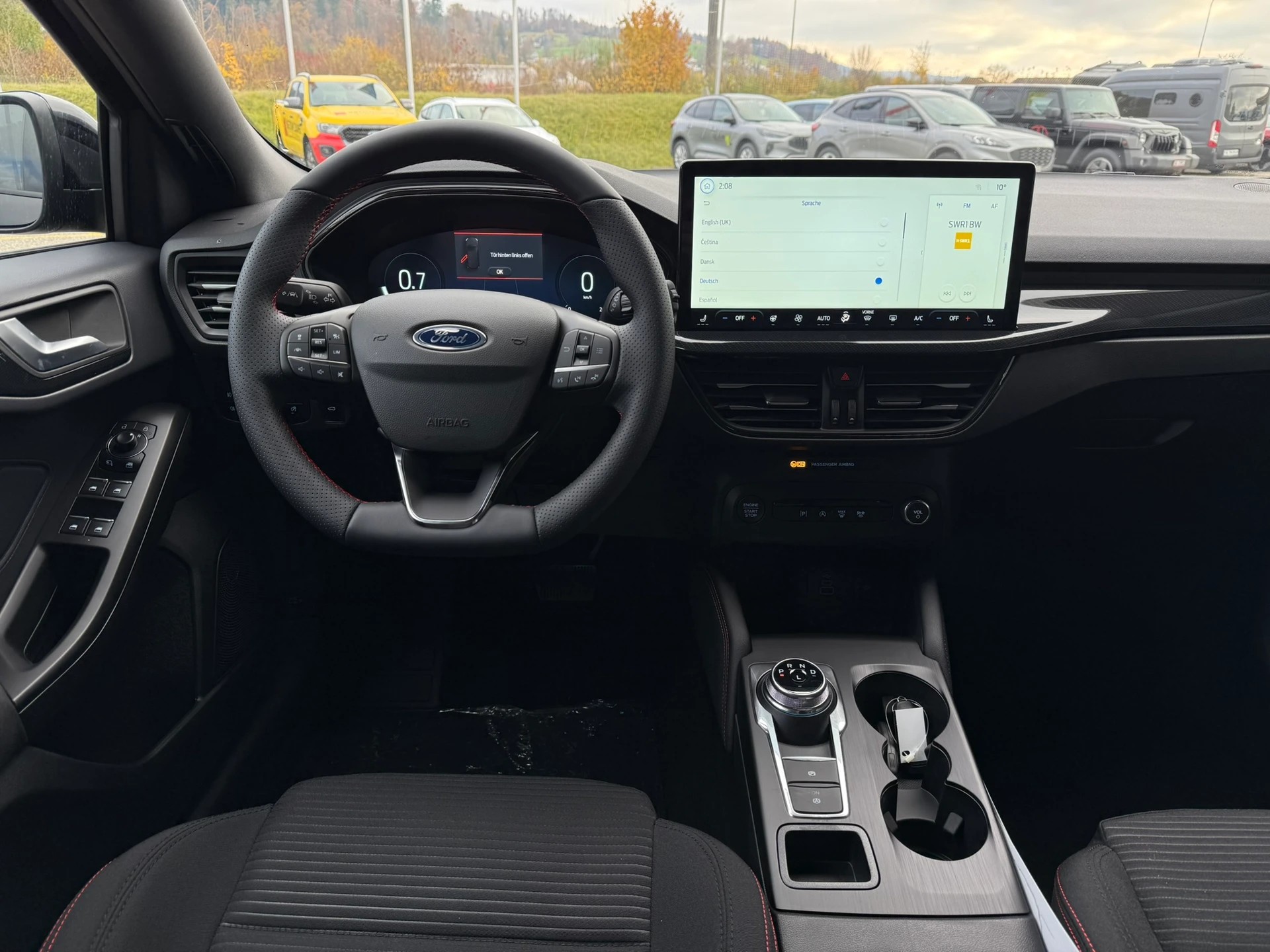 FORD Focus 1.5 EcoBlue TDCi ST-Line X Automatic-image-8