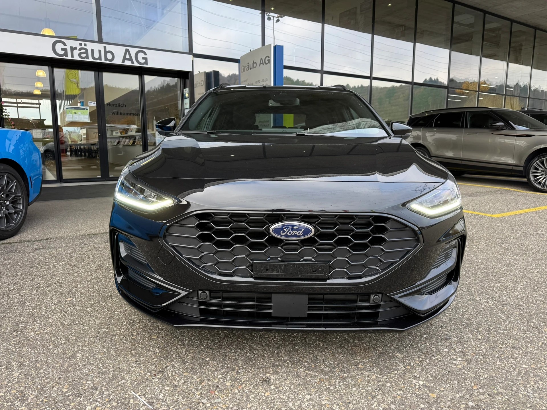 FORD Focus 1.5 EcoBlue TDCi ST-Line X Automatic-image-1