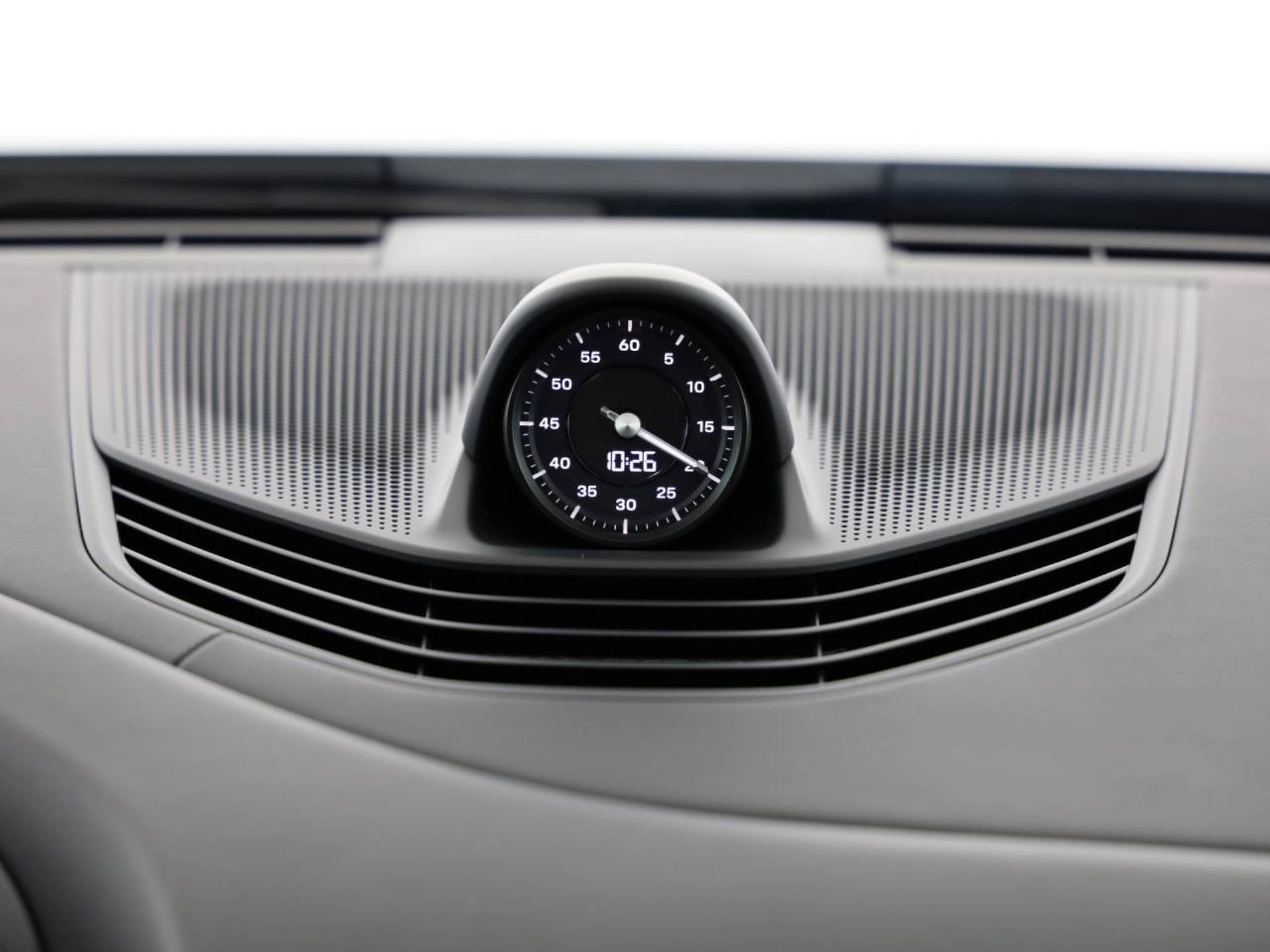 PORSCHE Taycan Black Edition-image-13