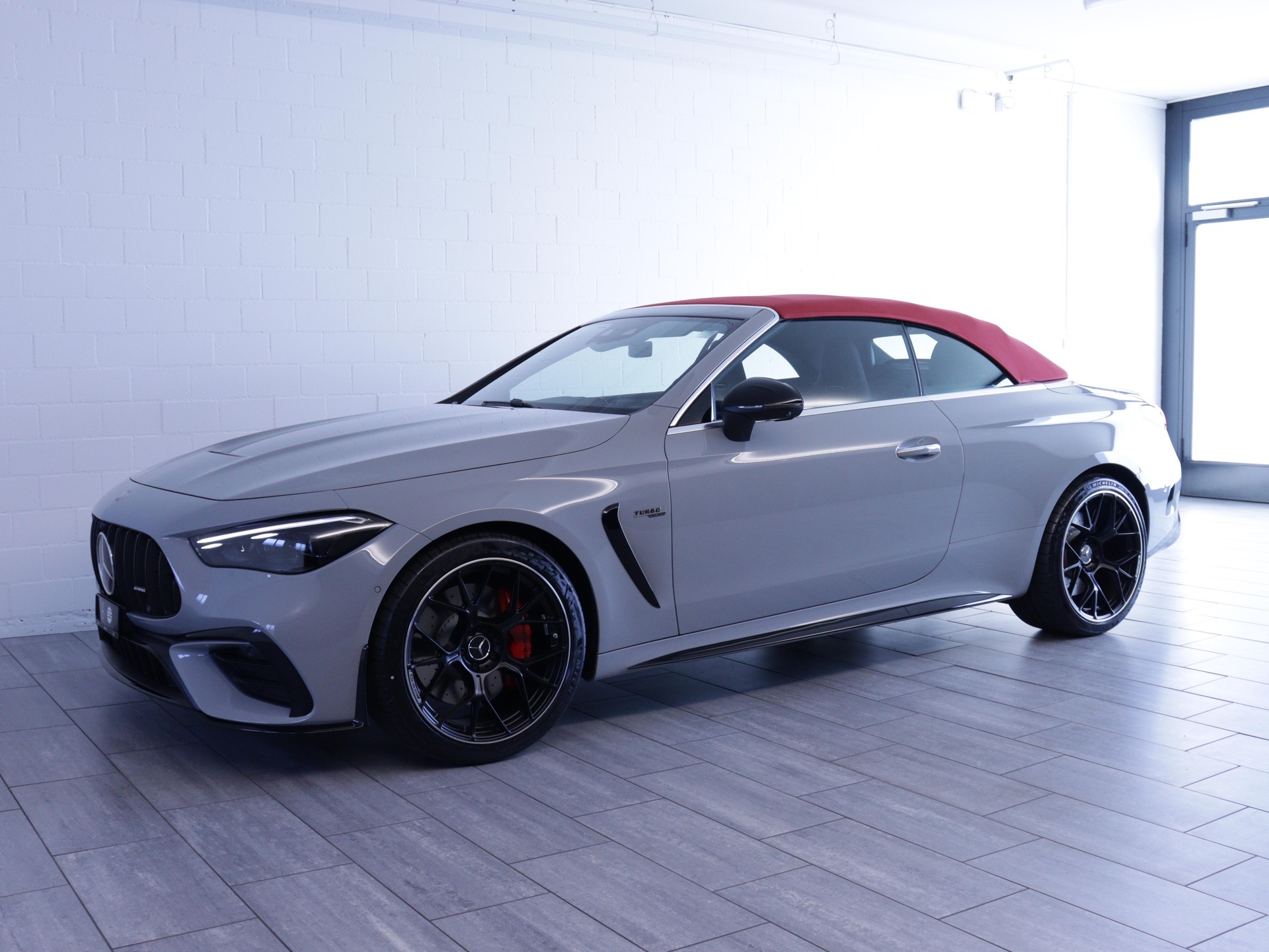 MERCEDES-BENZ CLE 53 AMG 4matic+ Cabriolet-image-5