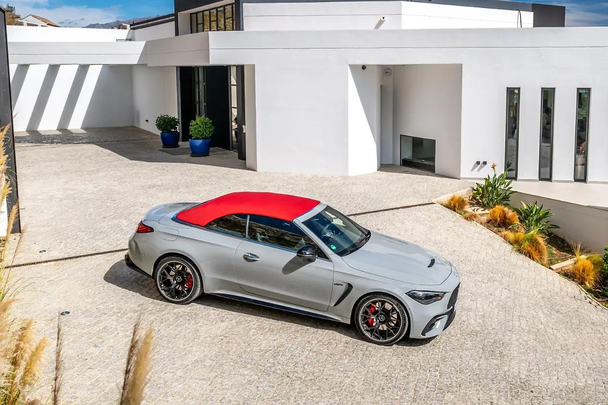 MERCEDES-BENZ CLE 53 AMG 4matic+ Cabriolet-image-0