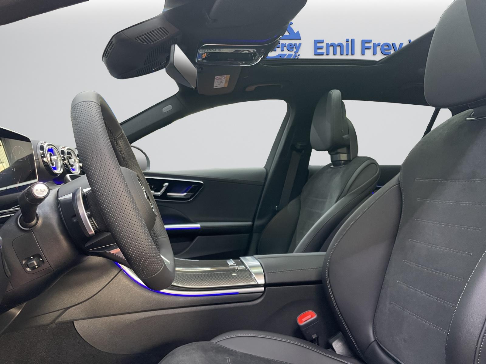 MERCEDES-BENZ C 220 d 4MATIC T-Modell Swiss Star AMG Line-image-3