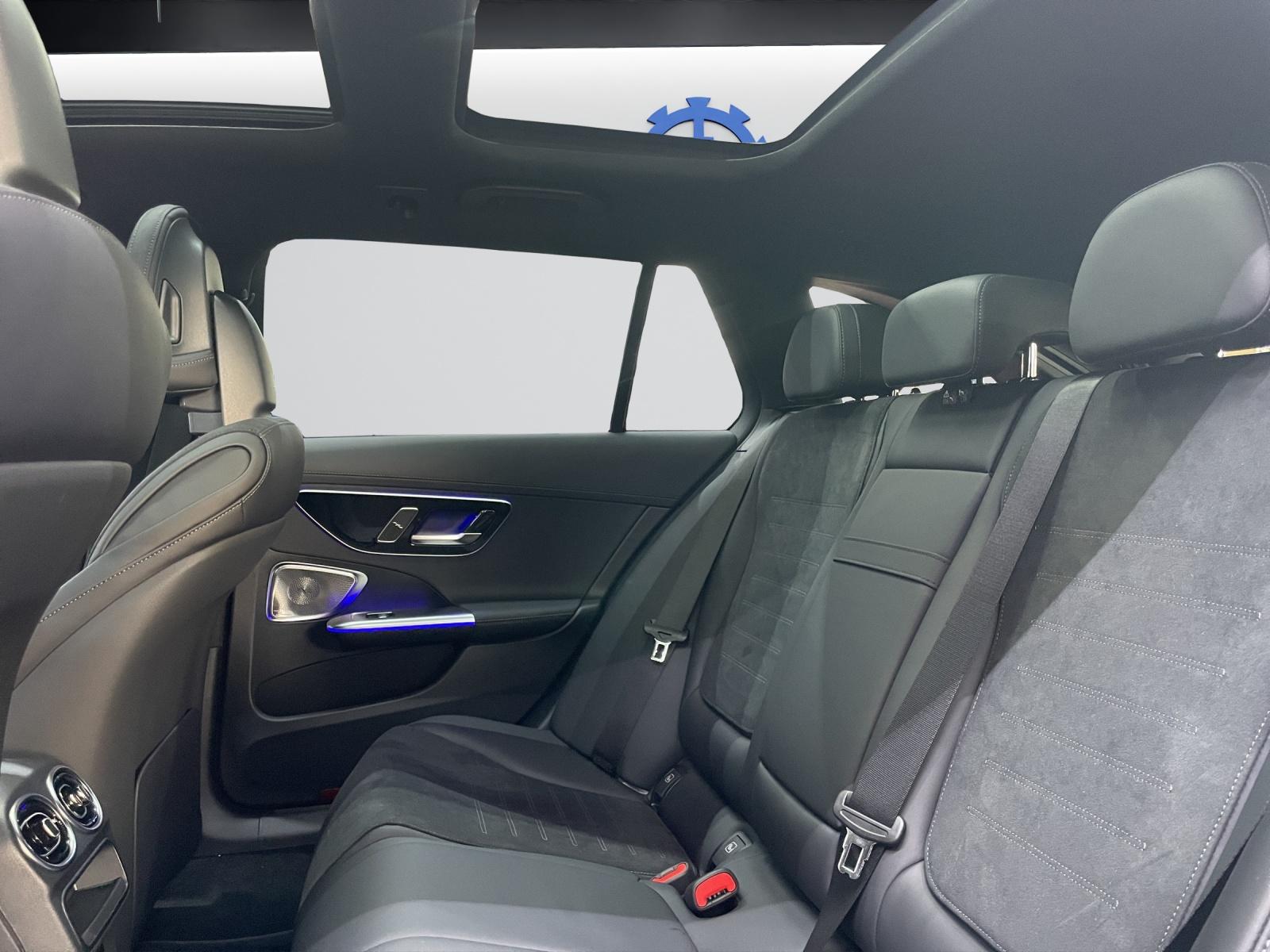 MERCEDES-BENZ C 220 d 4MATIC T-Modell Swiss Star AMG Line-image-7