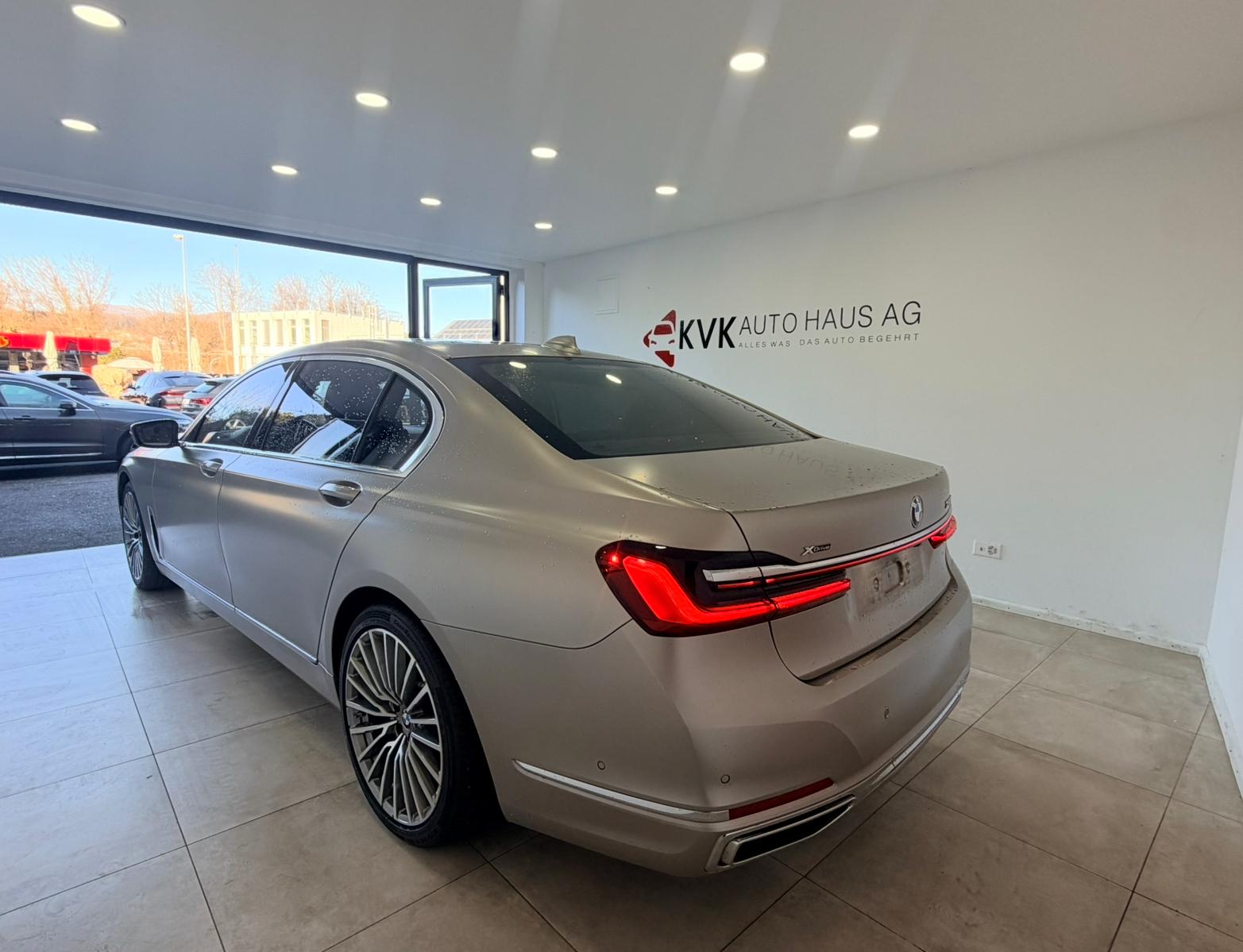 BMW 750Ld xDrive Steptronic*VOLL AUSSTATTUNG*-image-4