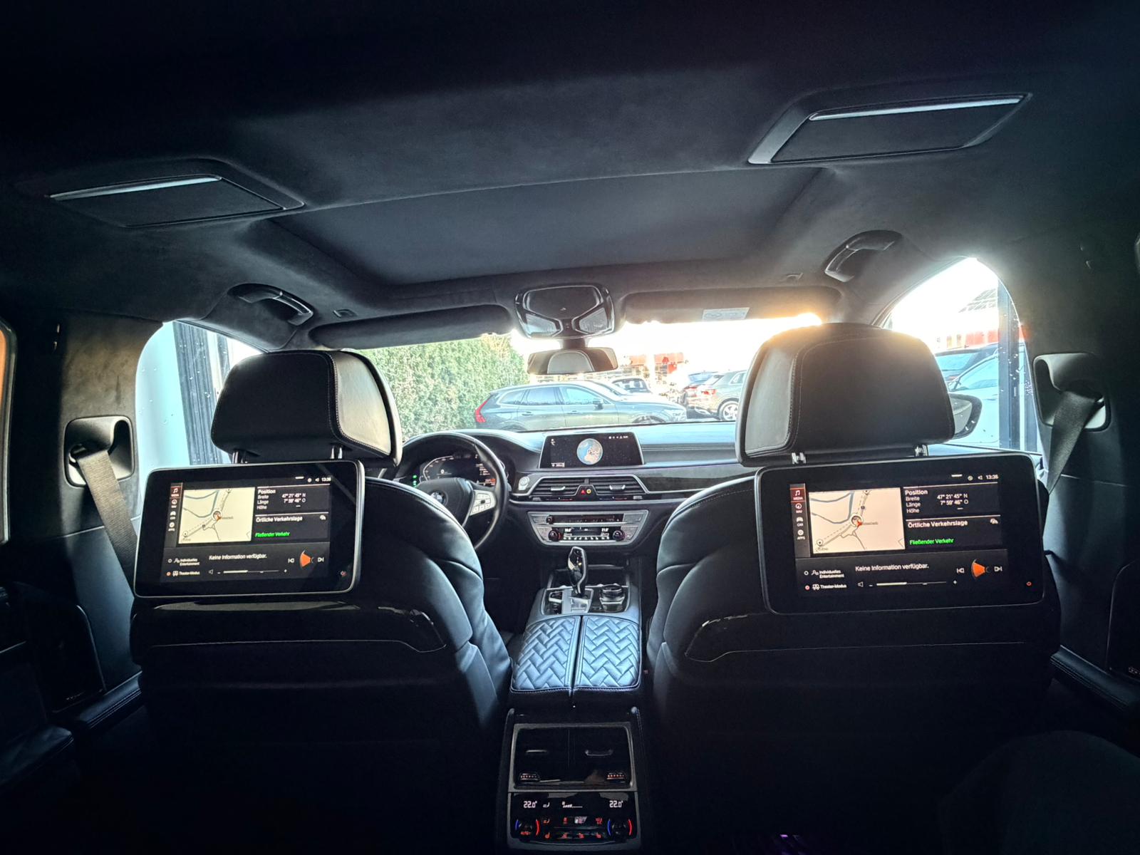 BMW 750Ld xDrive Steptronic*VOLL AUSSTATTUNG*-image-11