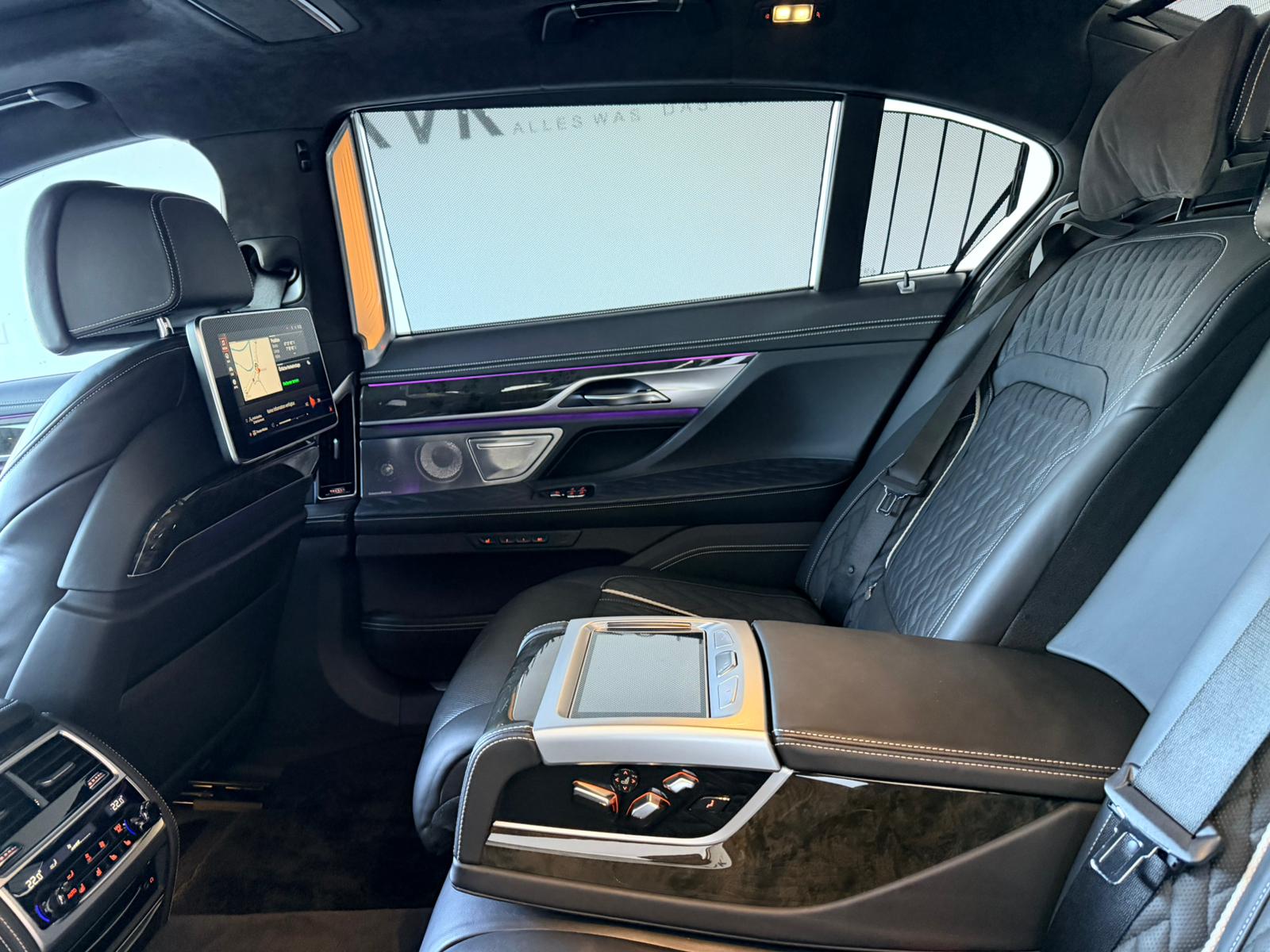 BMW 750Ld xDrive Steptronic*VOLL AUSSTATTUNG*-image-7