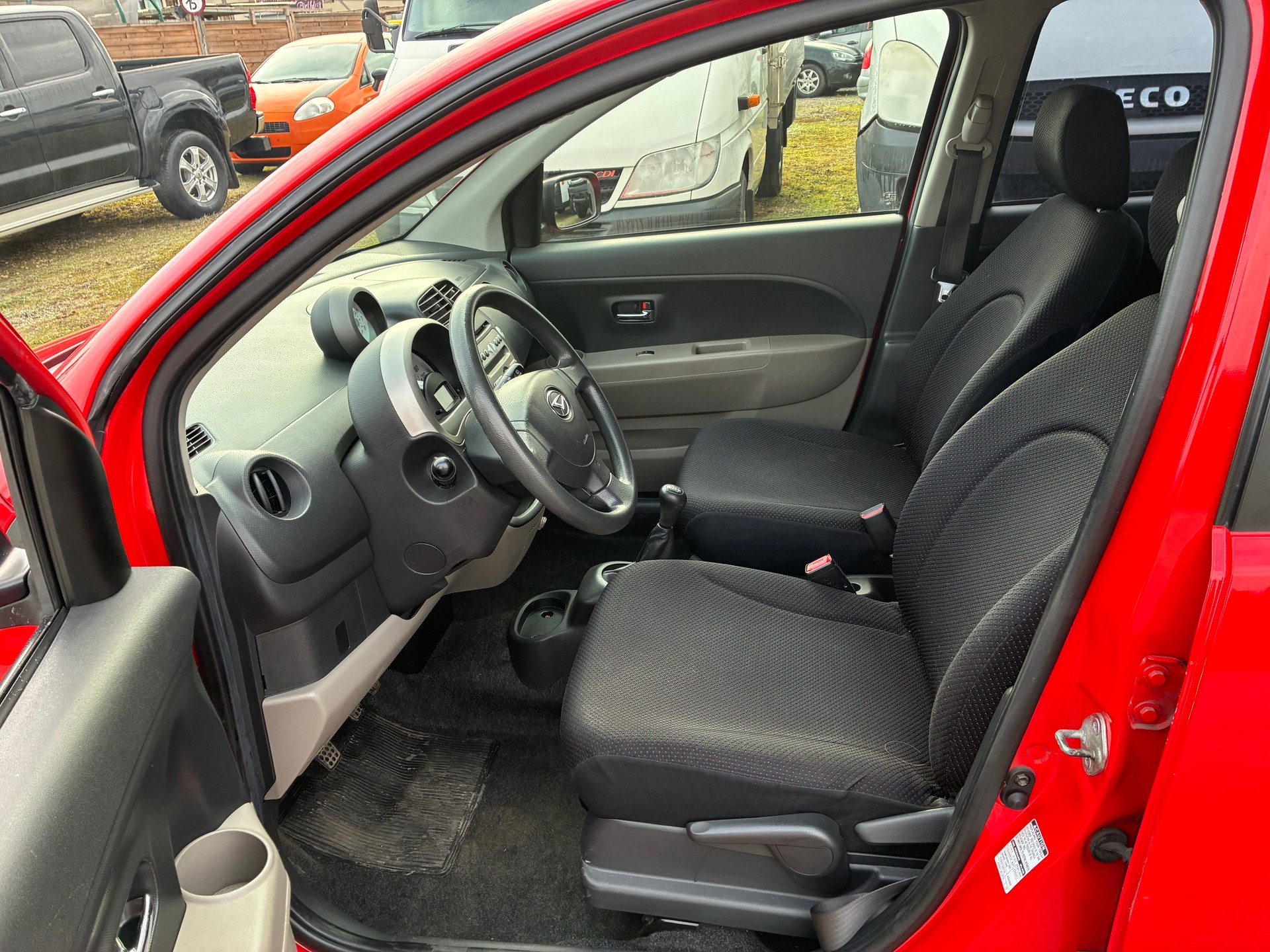 DAIHATSU Sirion 1.3 S eco-4WD-image-3