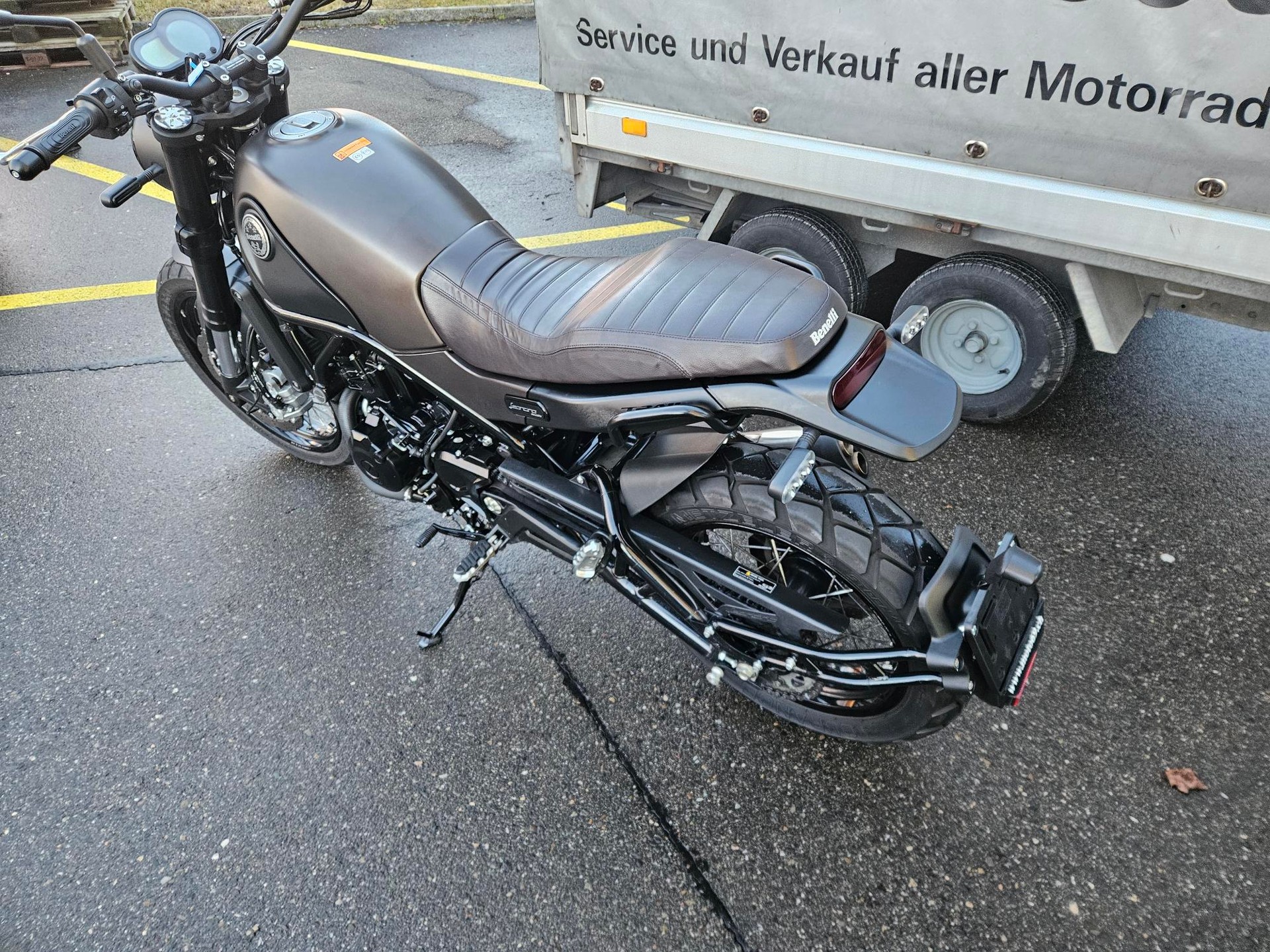 BENELLI Leoncino 500-showroom-element-2