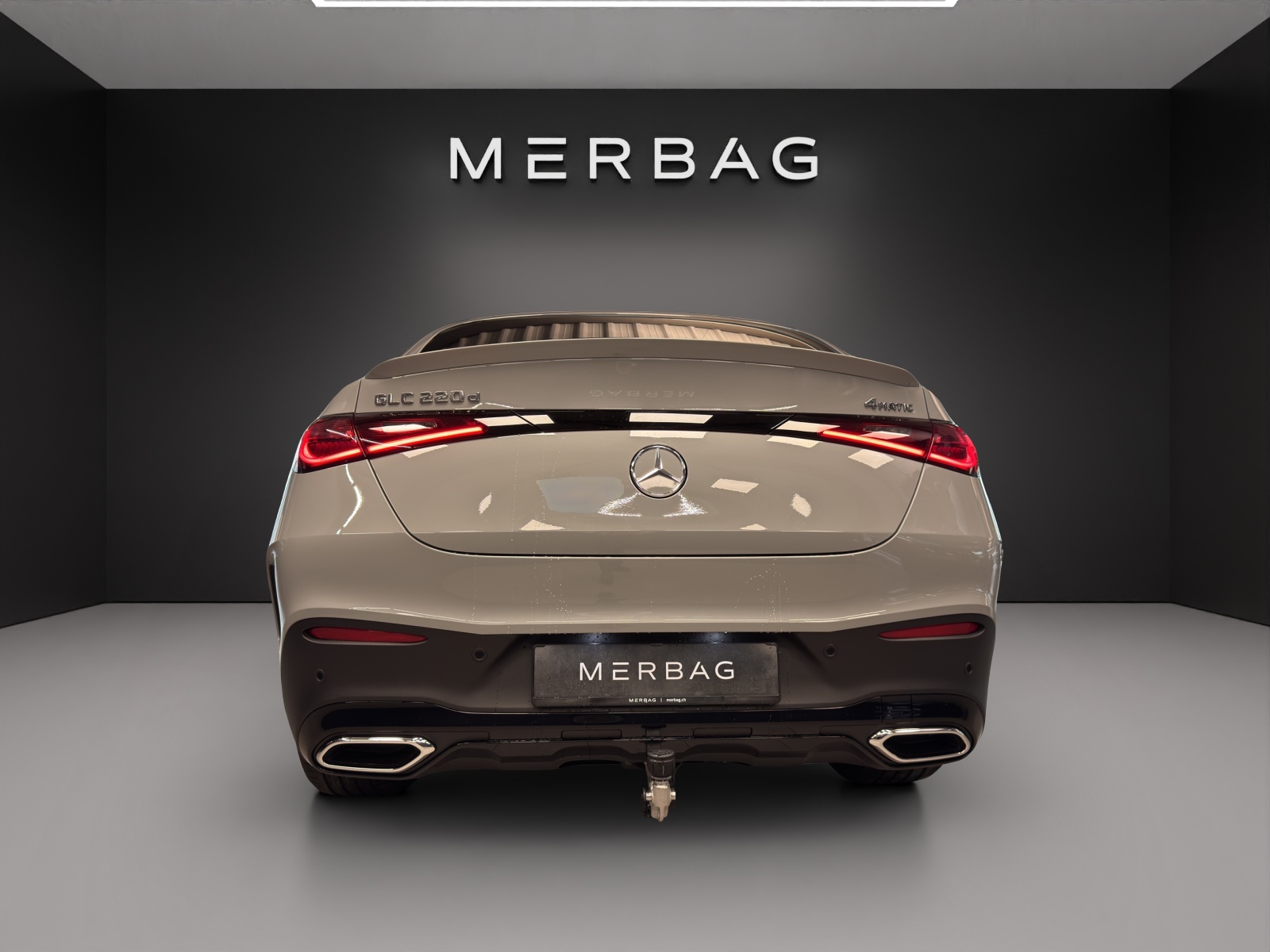 MERCEDES-BENZ GLC Coupé 220 d 4Matic AMG Line-image-4