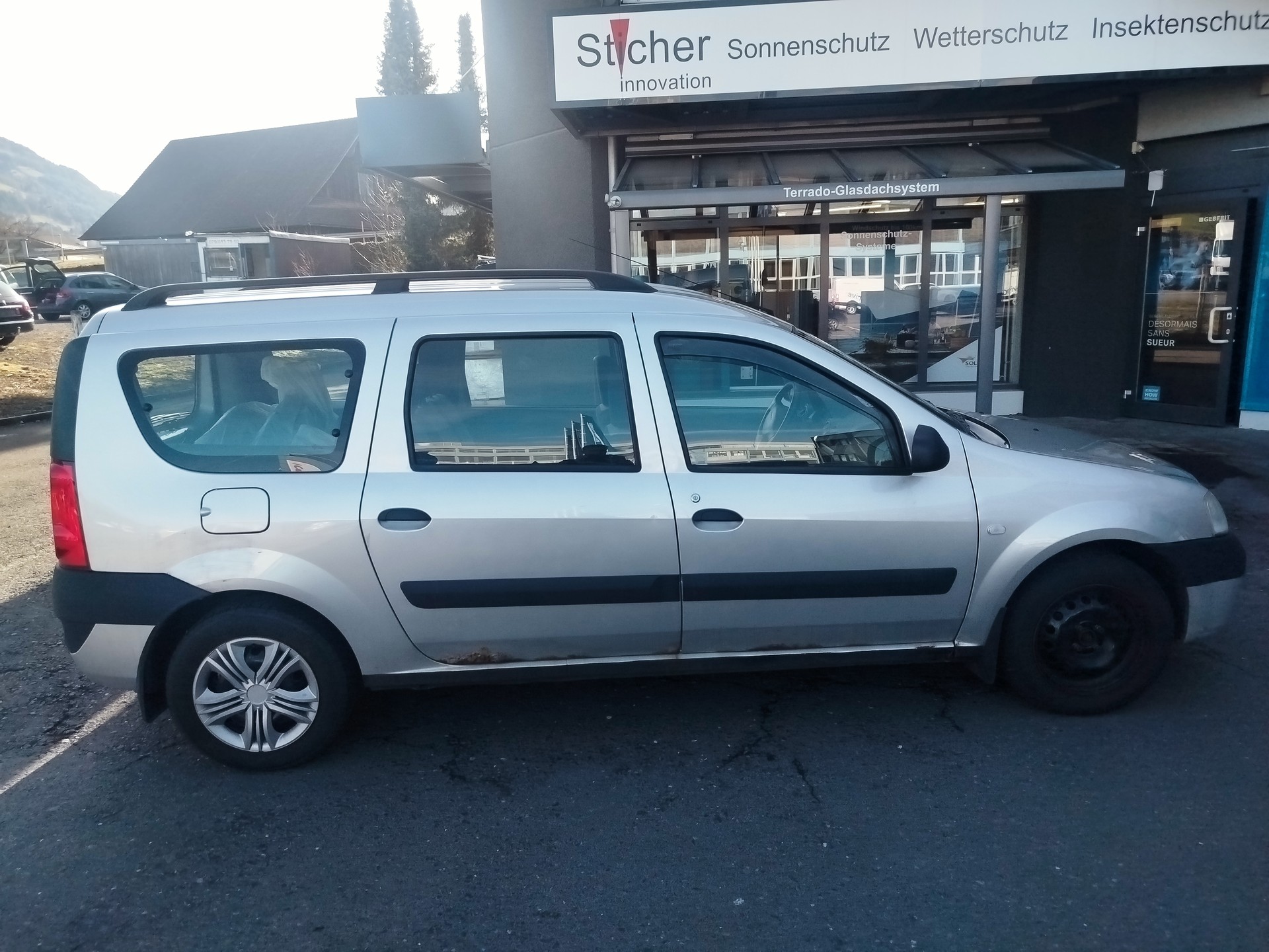 DACIA Logan 1.5 dCi Ambiance-image-6