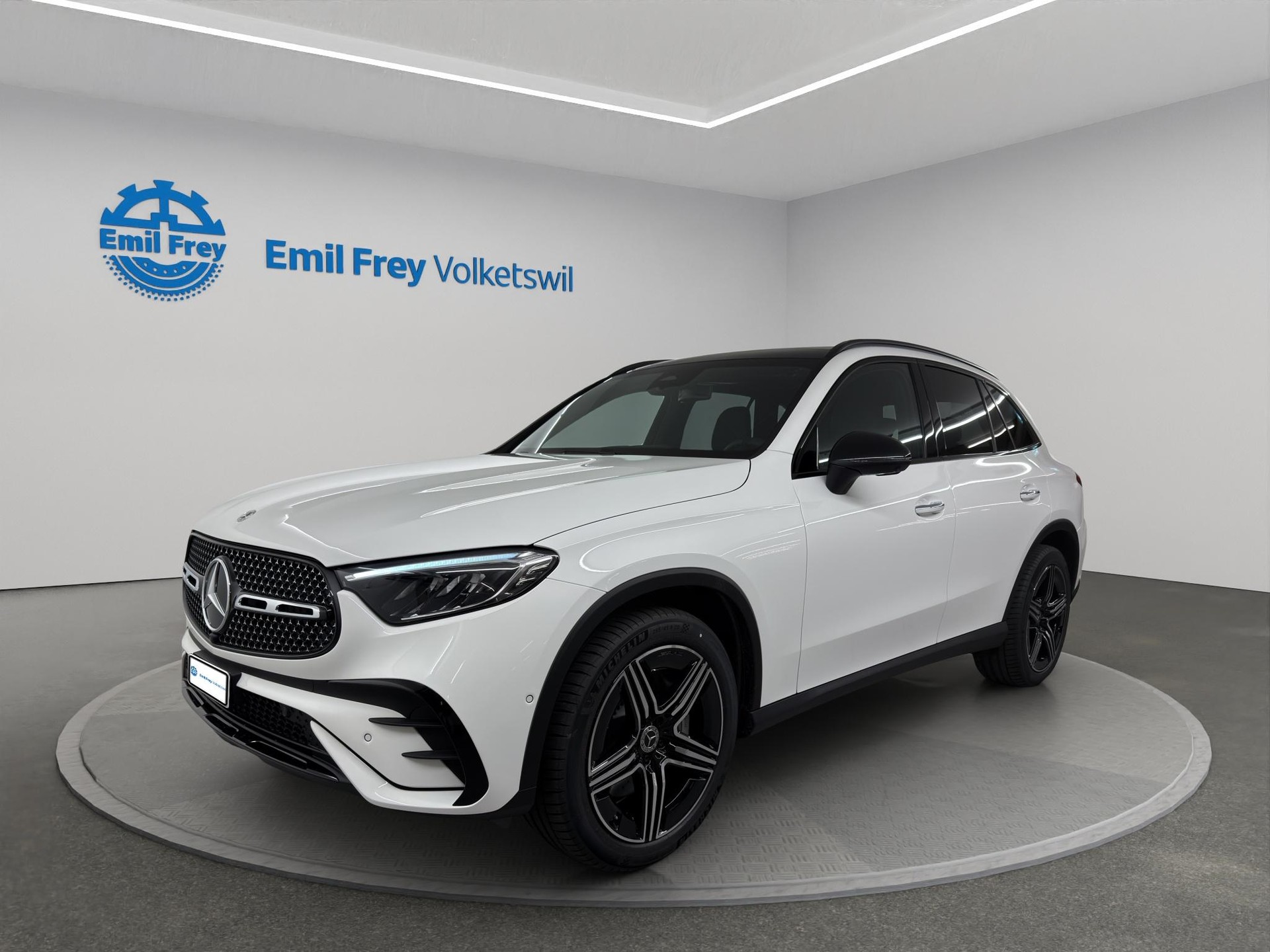 MERCEDES-BENZ GLC 220 d AMG Line 4matic-image-0
