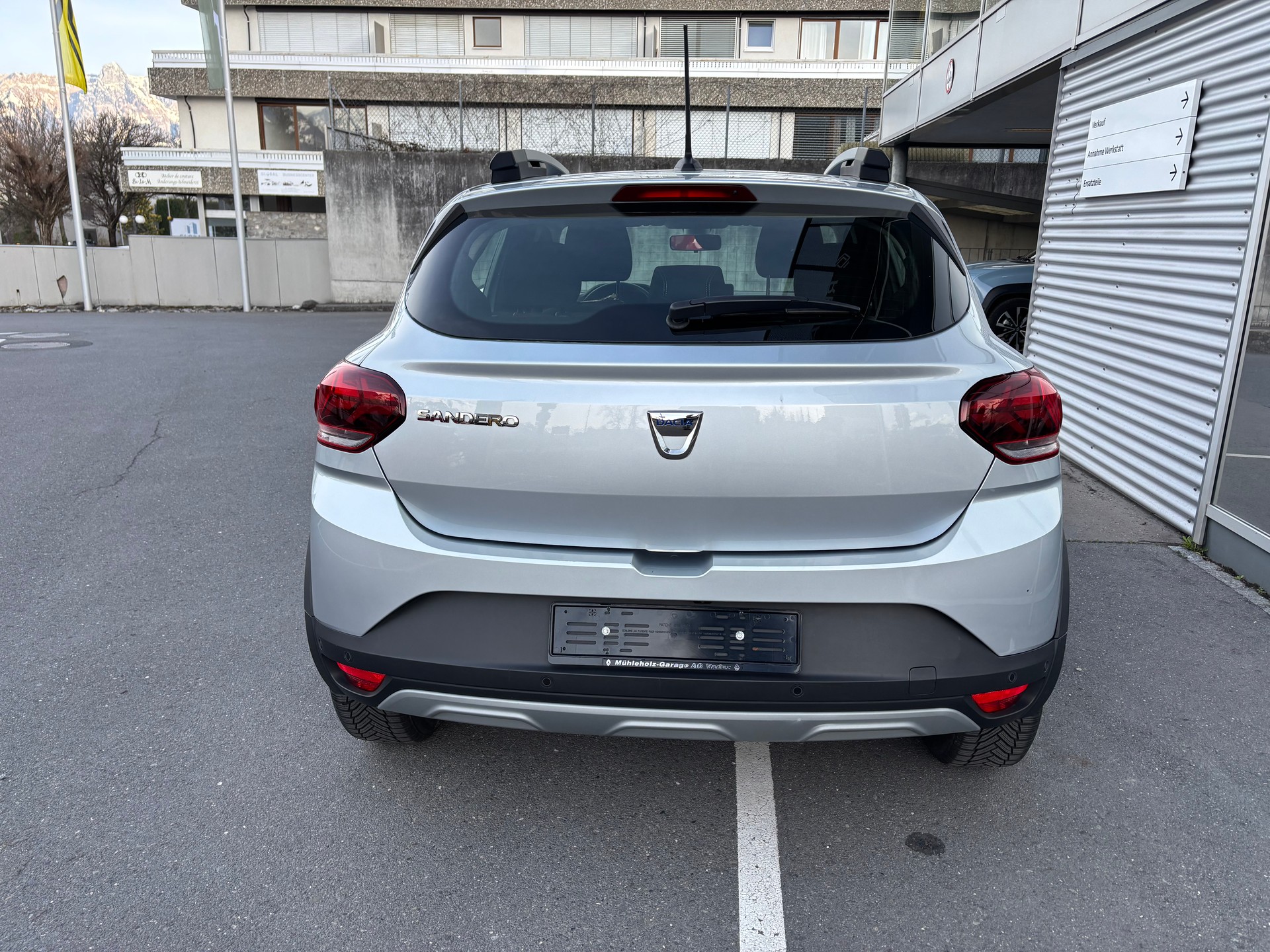 DACIA Sandero Stepway TCe 90 Comfort CVT-image-3