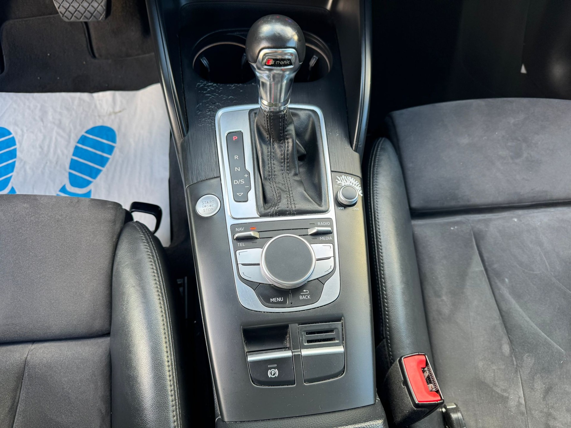 AUDI A3 Sedan 1.8 TFSI Attraction S-tronic-image-22