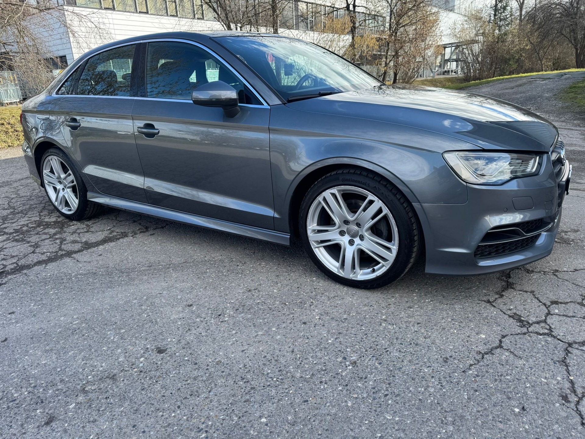 AUDI A3 Sedan 1.8 TFSI Attraction S-tronic-image-2