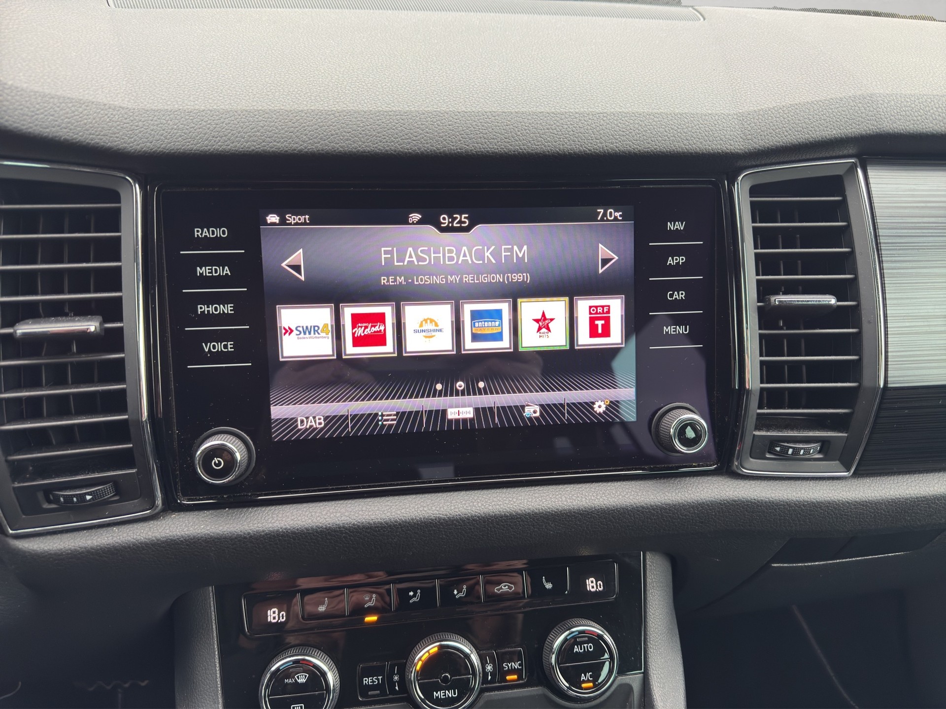 SKODA Kodiaq 2.0 TDI CR Ambition 4x4 DSG-image-13