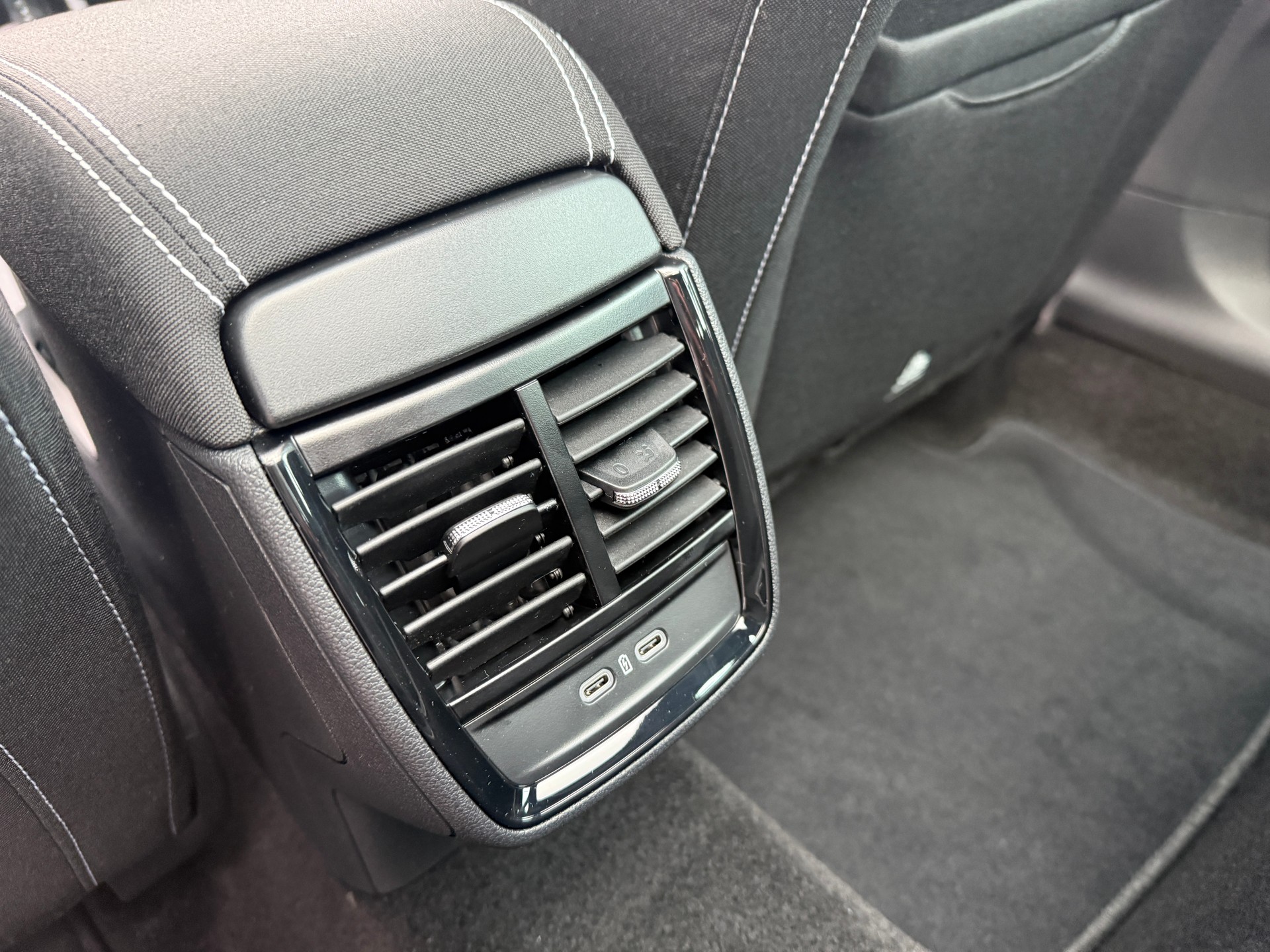 SKODA Scala 1.0 TSI Monte Carlo DSG-image-17