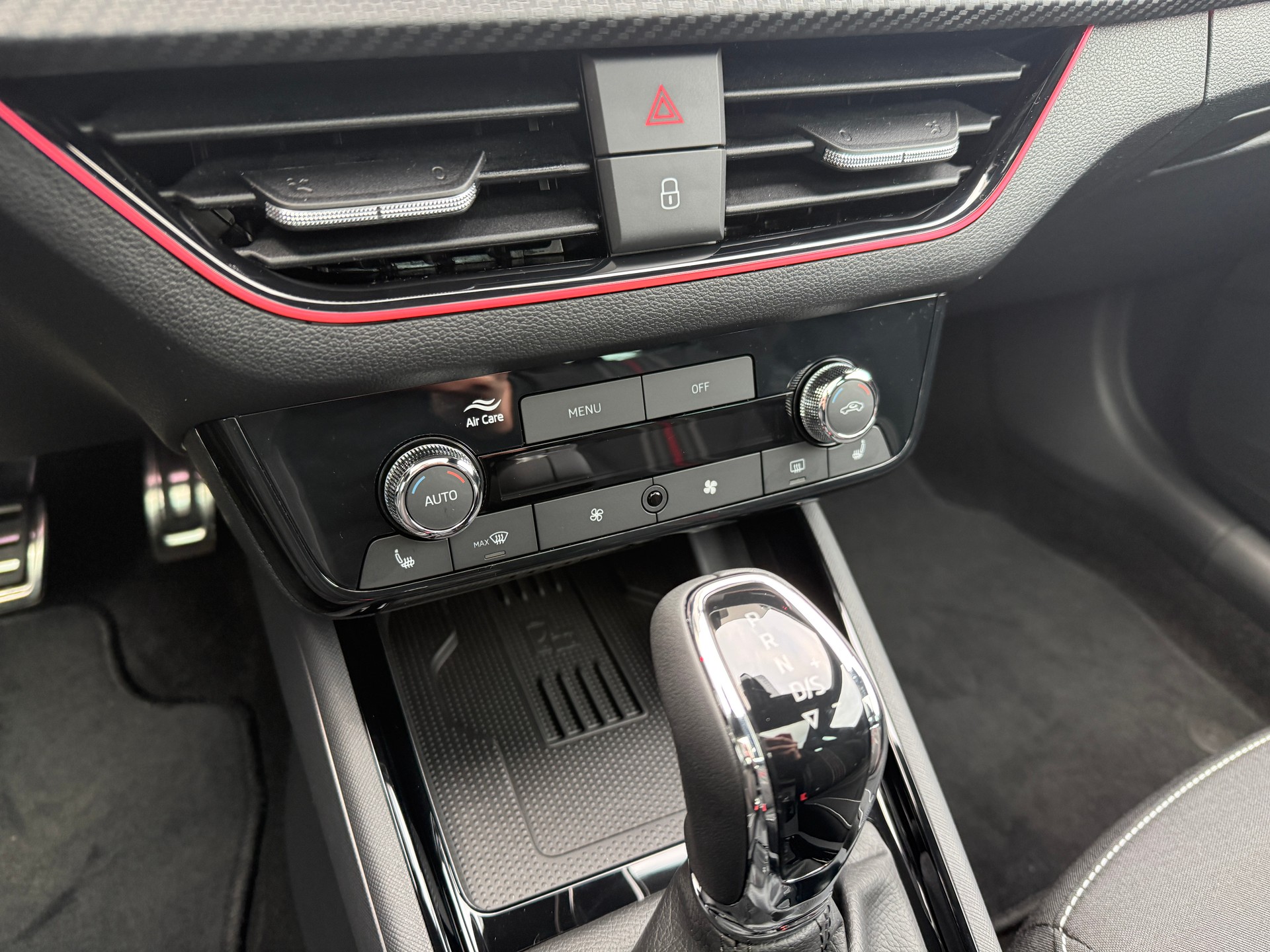 SKODA Scala 1.0 TSI Monte Carlo DSG-image-13