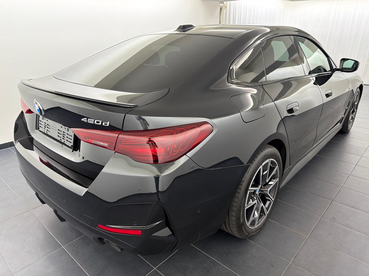 BMW 420d sDrive 48V Gran Coupé M Sport Pro-image-2