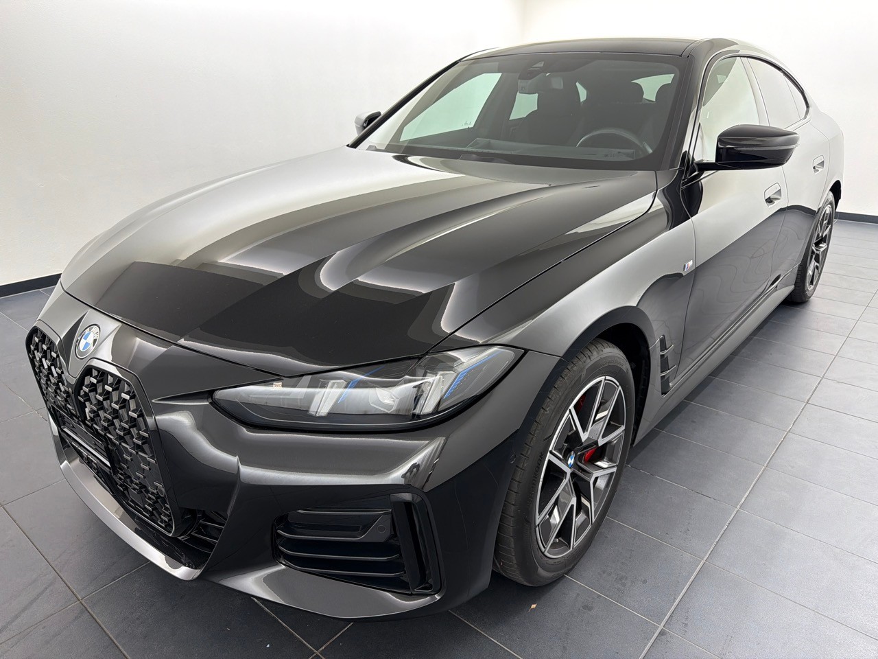 BMW 420d sDrive 48V Gran Coupé M Sport Pro-image-0