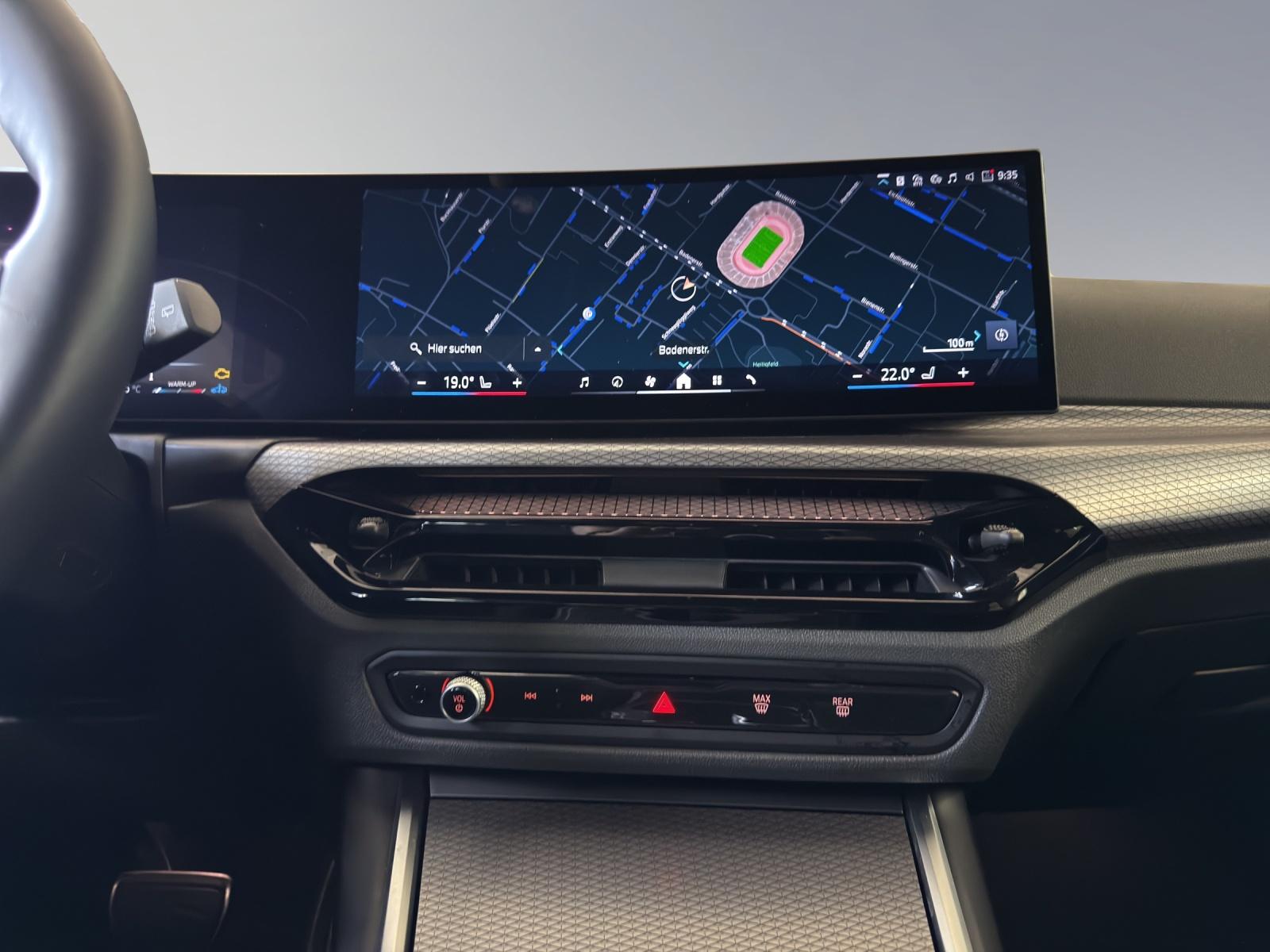 BMW 330d xDrive SAG Touring-image-12