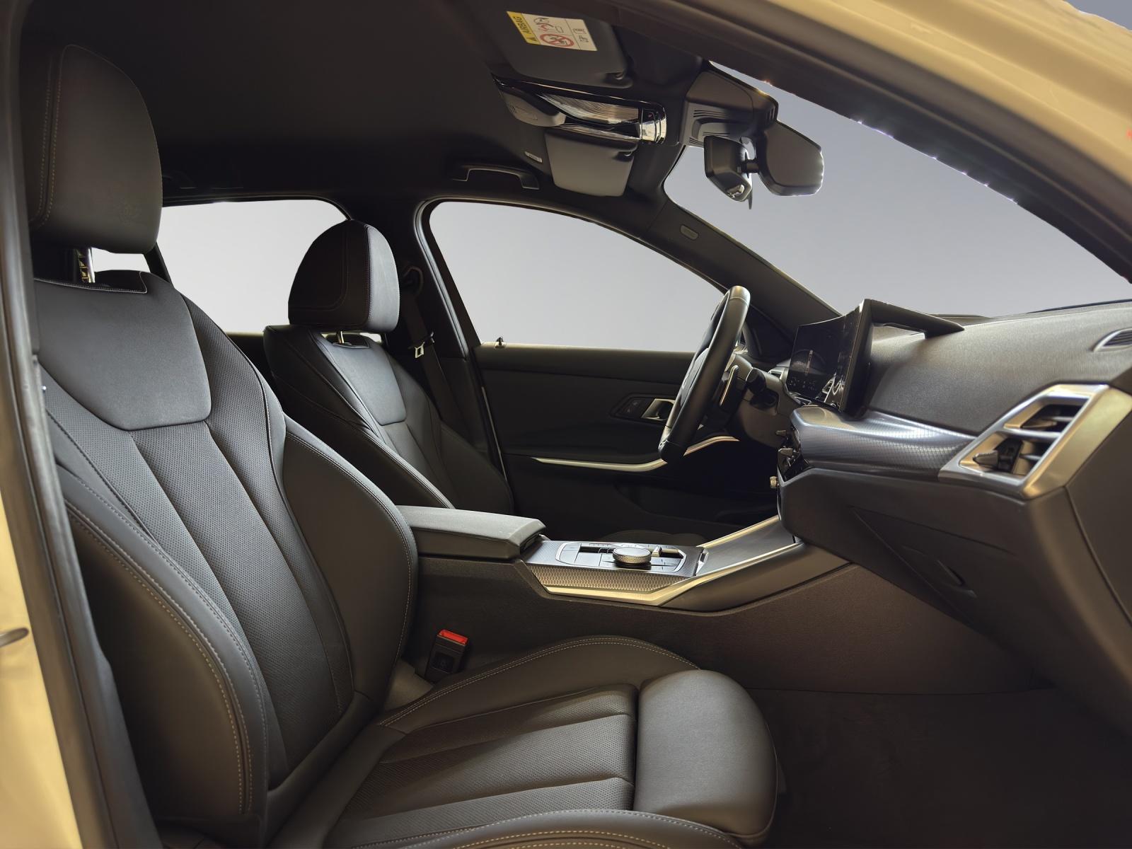 BMW 330d xDrive SAG Touring-image-19