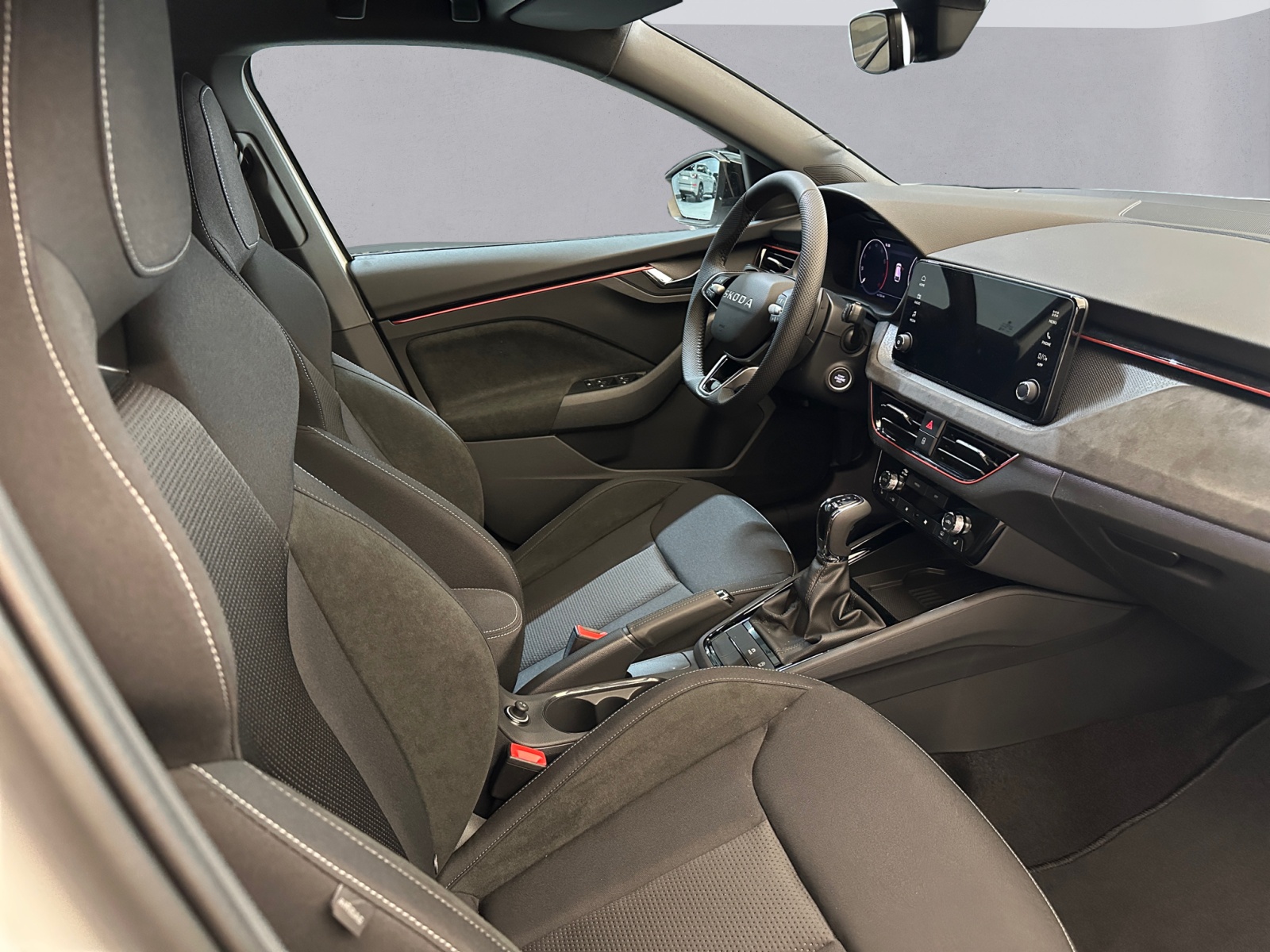 SKODA Scala 1.0 TSI Dynamic DSG-image-11
