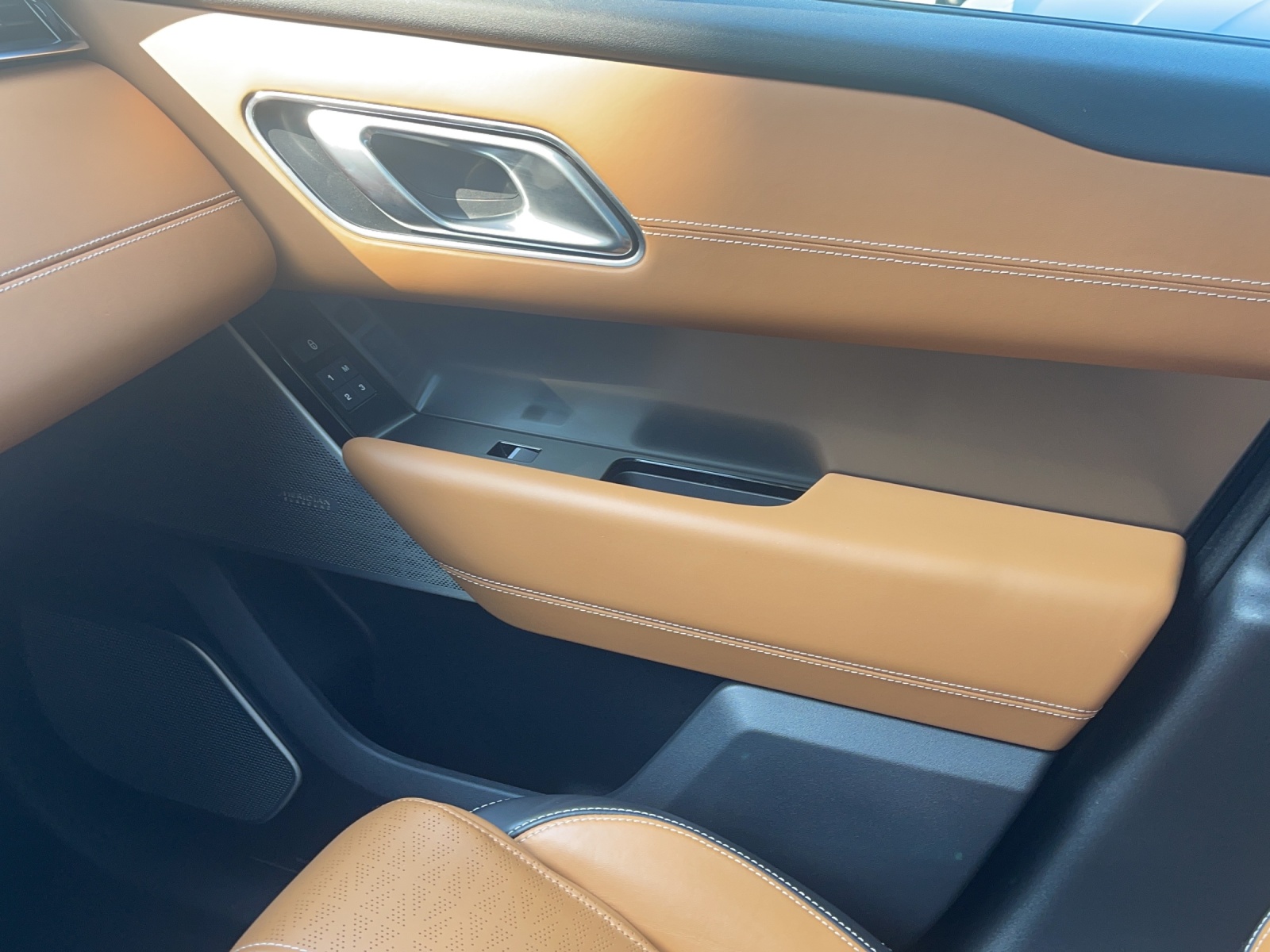 LAND ROVER Range Rover Velar P 380 SE Automatic-image-21